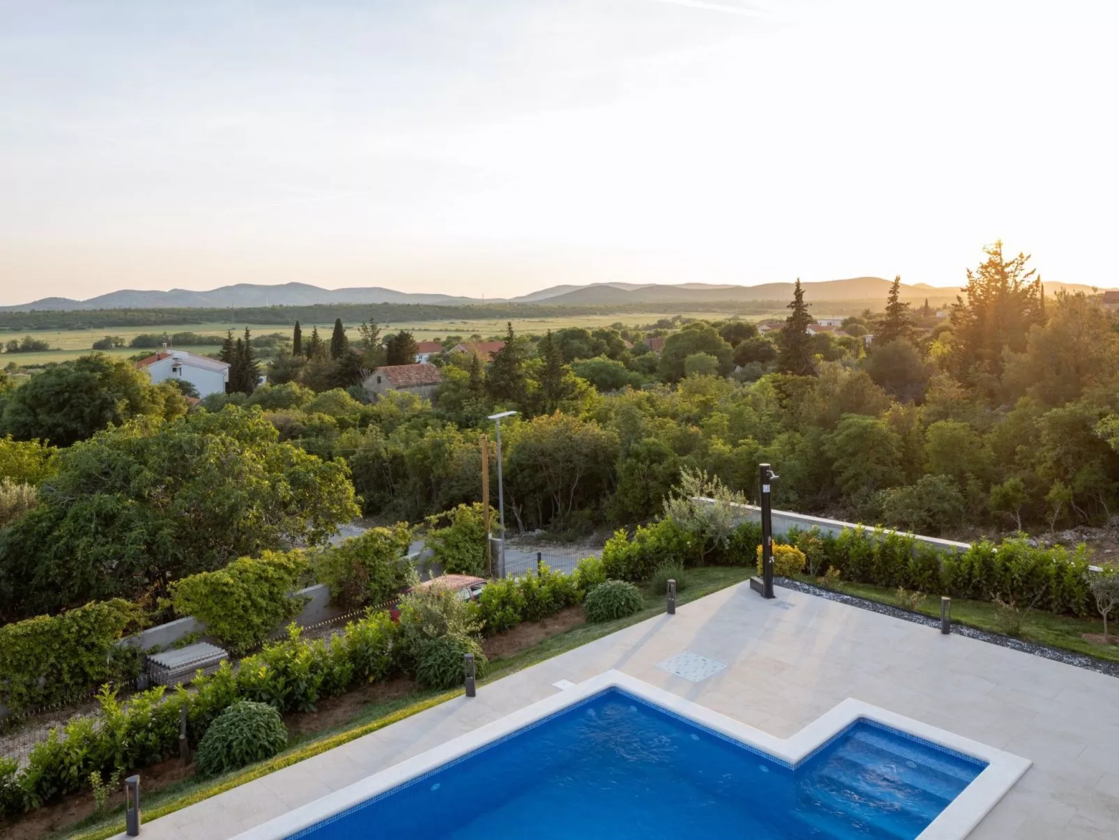 Villa Bura mit Pool und tollem Ausblick-Dehors