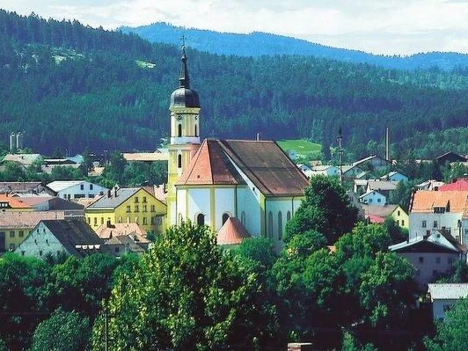 Mit sonniger Terrasse und Ausblick-Image-tags.info