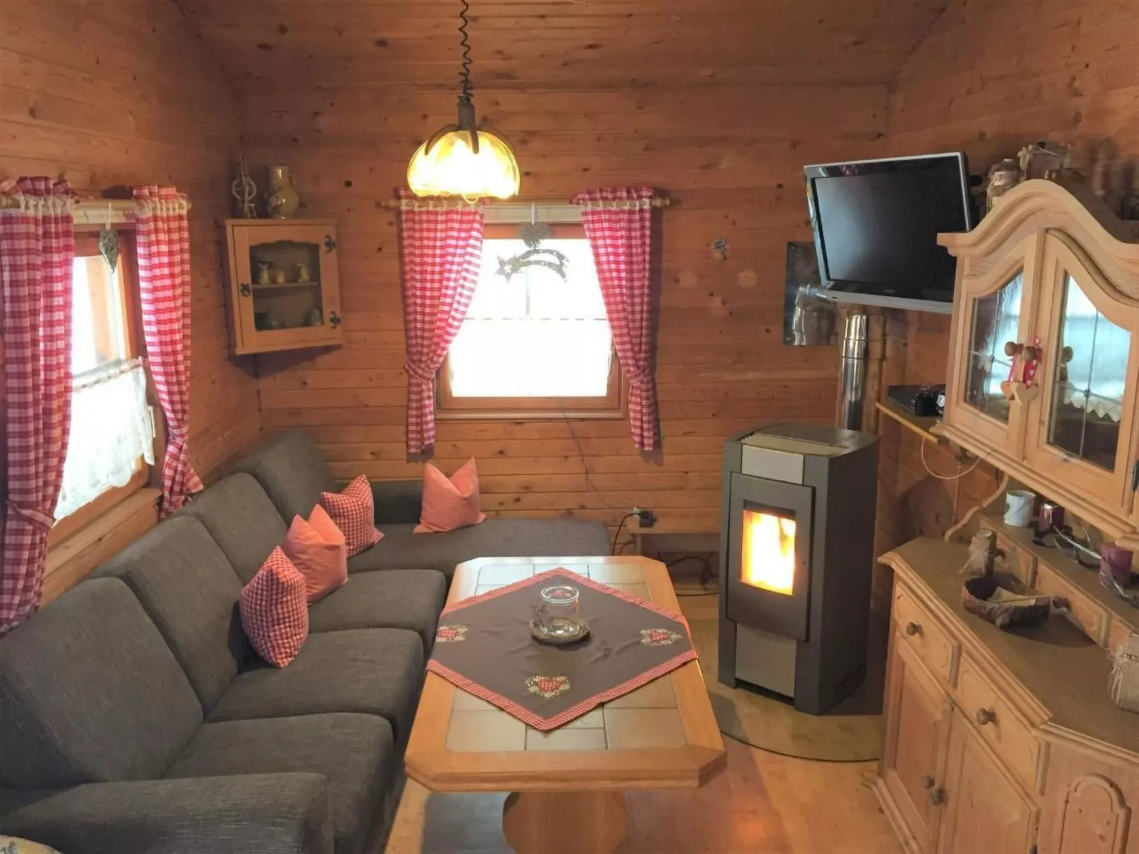 In Röhrnbach mit Grill und Terrasse-Inside