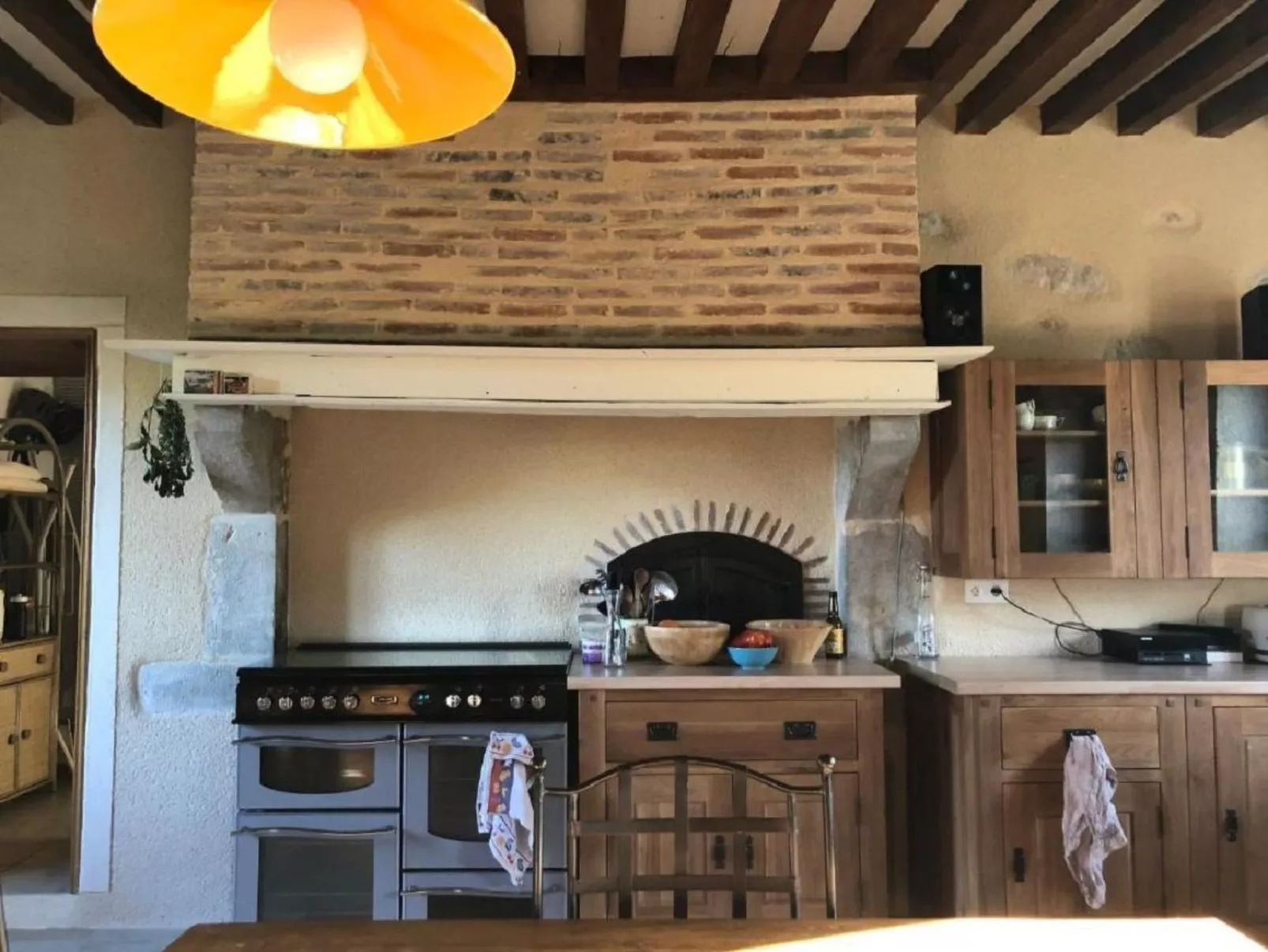 Landhaus mit eingezäuntem Garten-Draußen