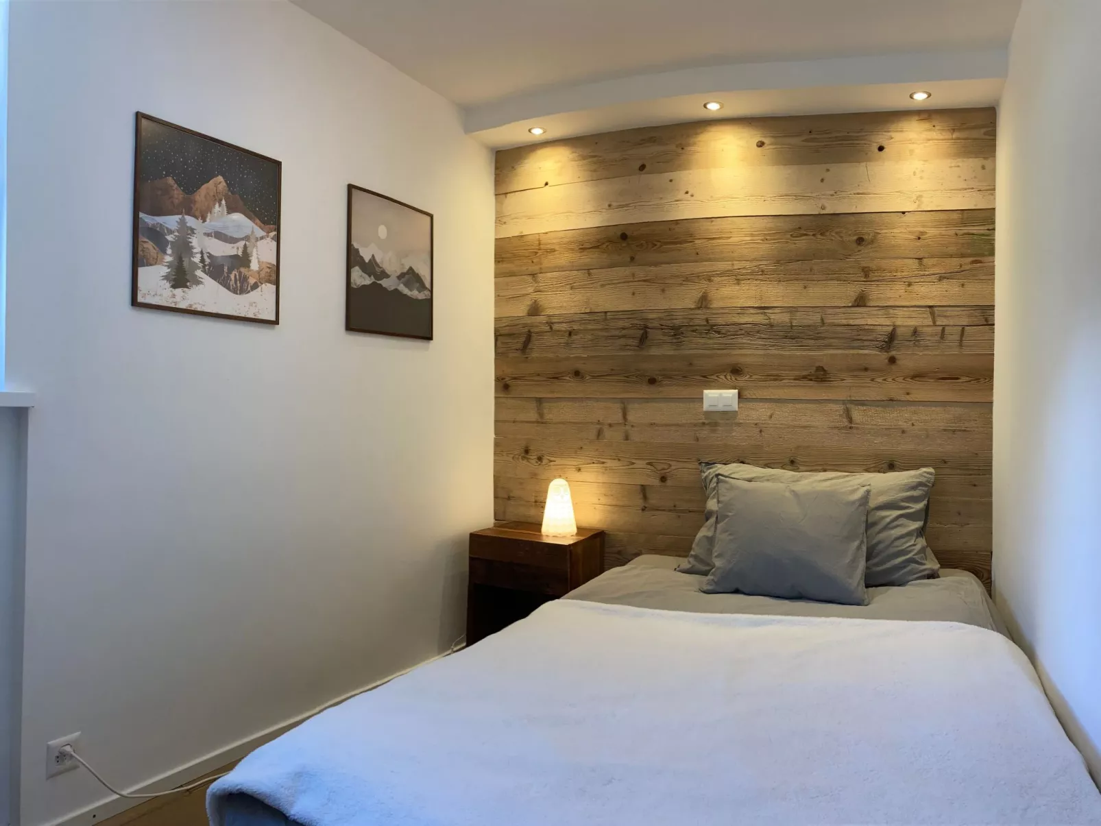 Geräumiges 3.5 Zimmer Beste Lage Kostenloses Parken-Dedans