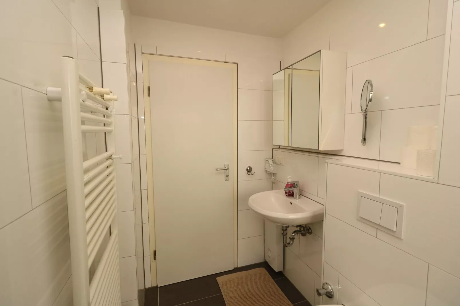 Apartment in Essen mit Terrasse-Bathroom