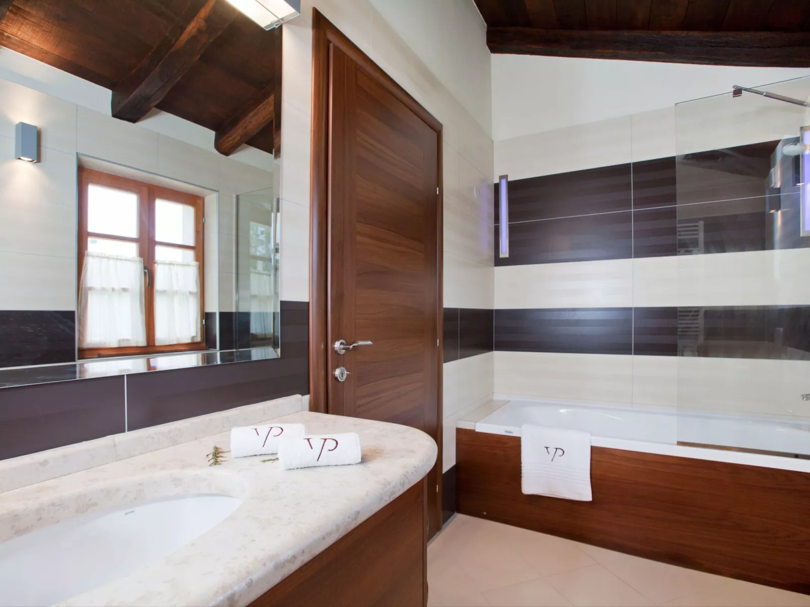 Villa Poropati, Groznjan, Istrien-Luxus Landgut mit 7 Schlafzimmern für bis zu-Drinnen