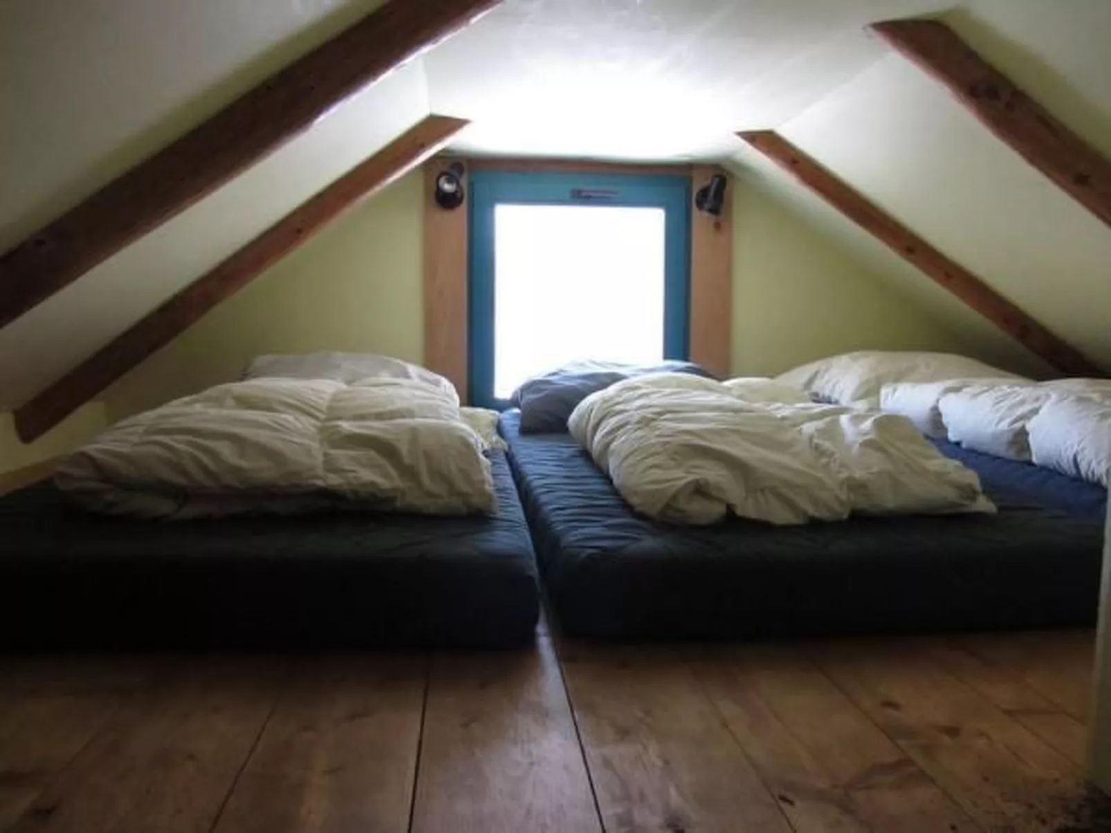 Blockhaus in Gajówka mit Kaminofen-Dedans