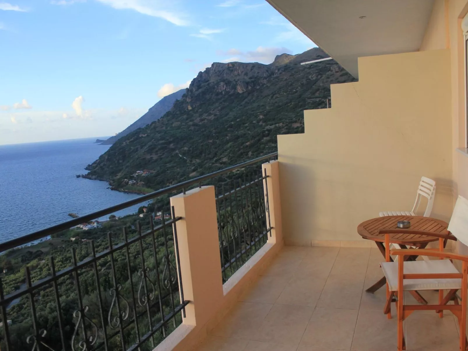 Appartement mit Balkon-Draußen