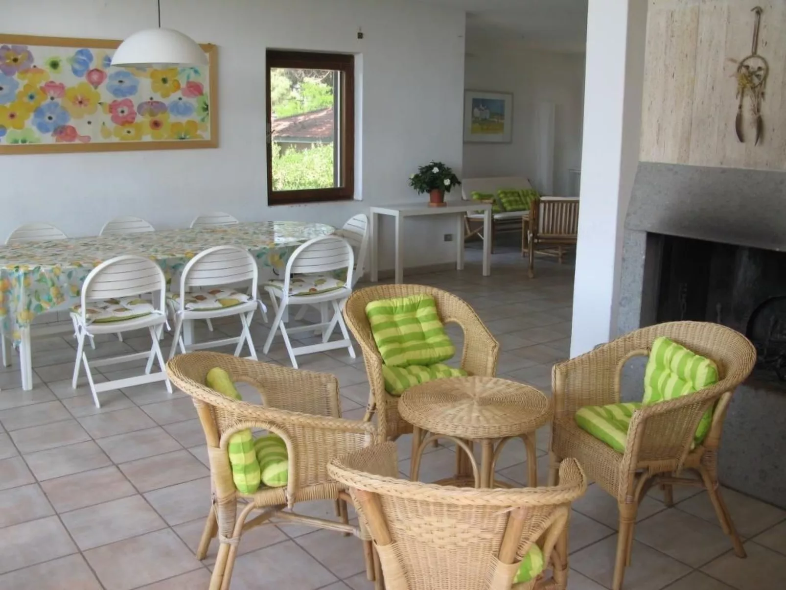 Villa Giacaranda-Inside