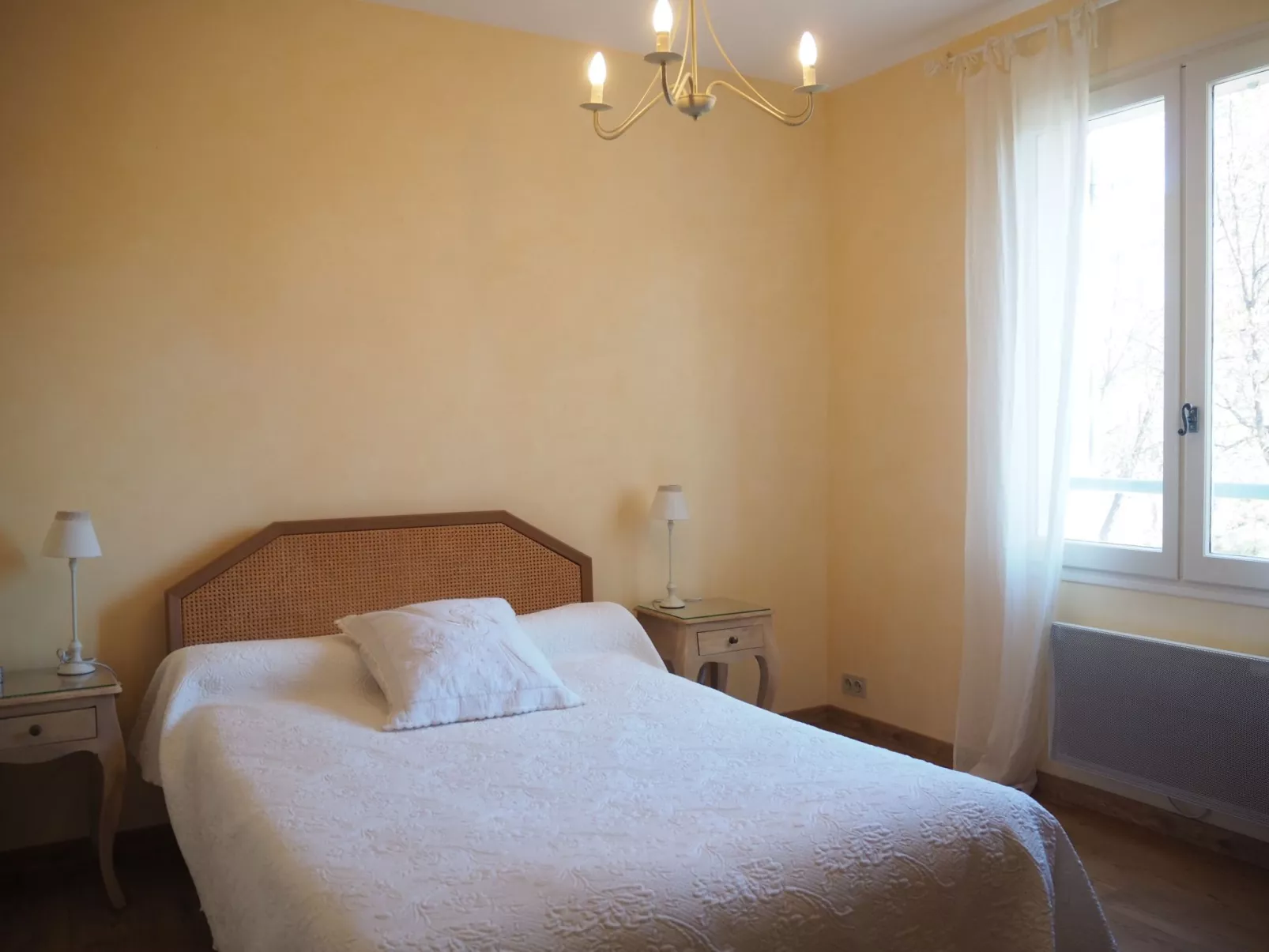 Charmantes Landhaus mit Garten-Image-tags.info