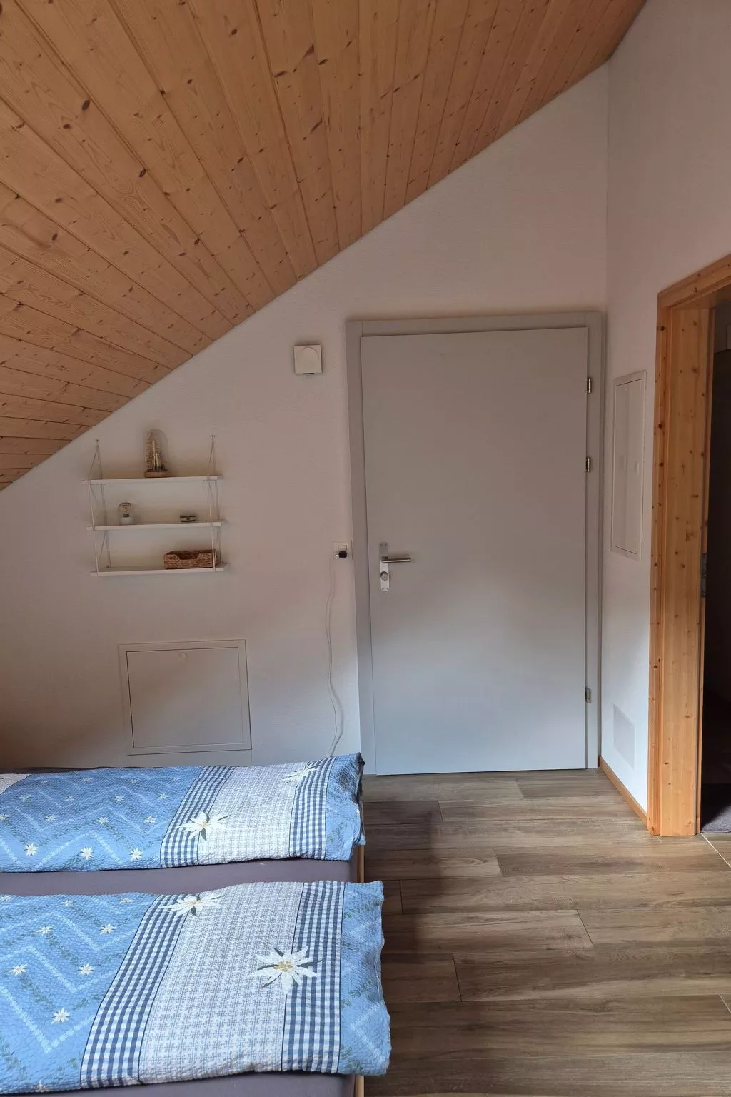 Rothornblick-Drinnen