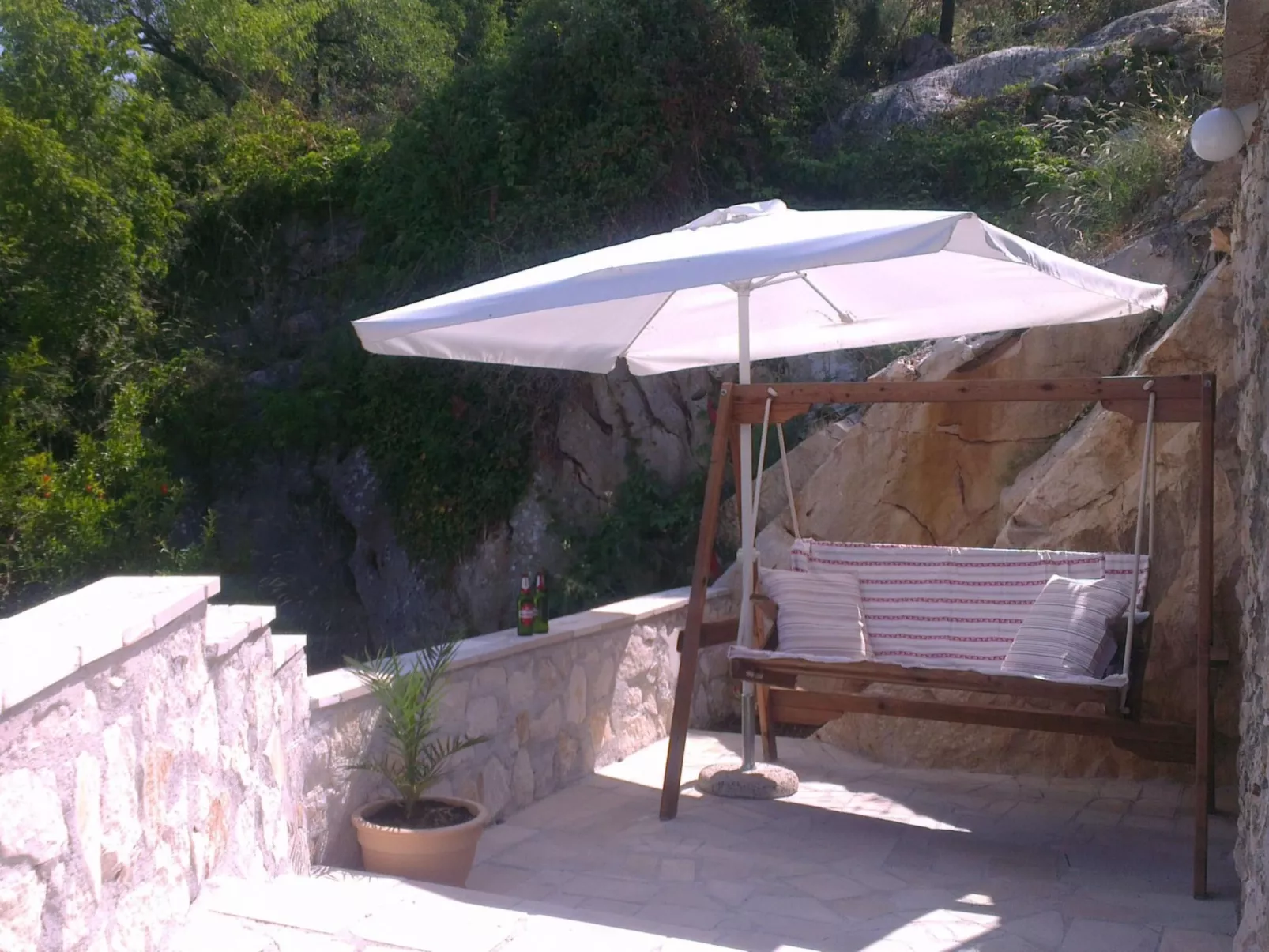 Charmantes Steinhaus mit Pool und Panoramablick-Dehors