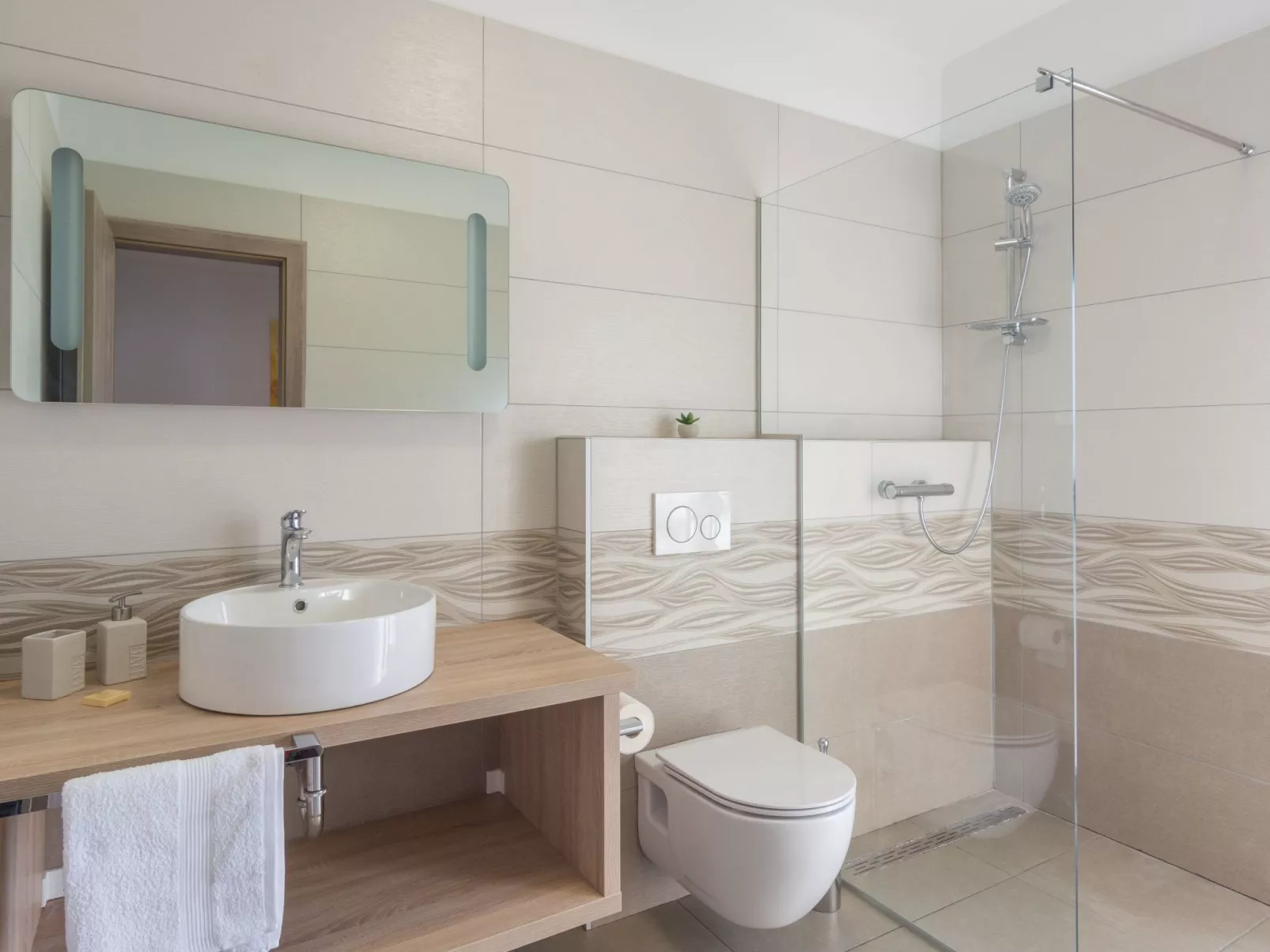 Villa "Lu-Ma" mit Blick auf das Wasser-Drinnen