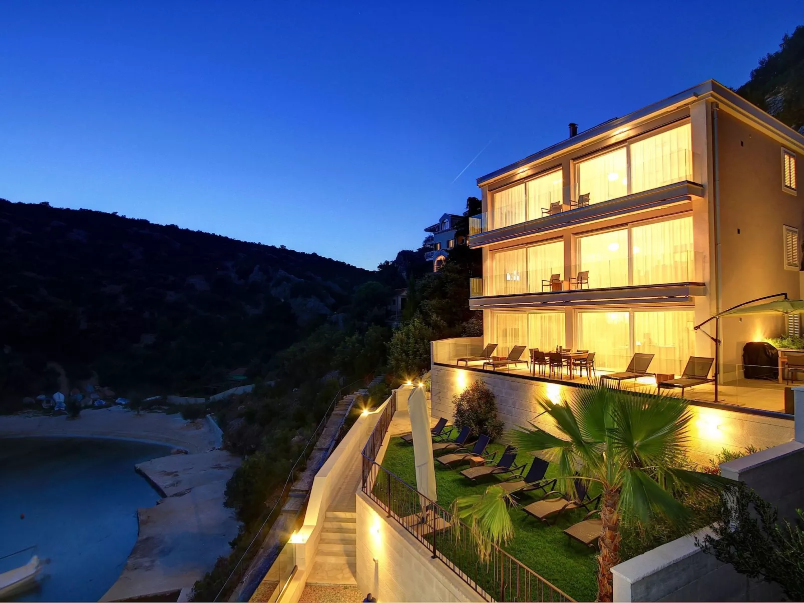 Villa by the Sea-Draußen