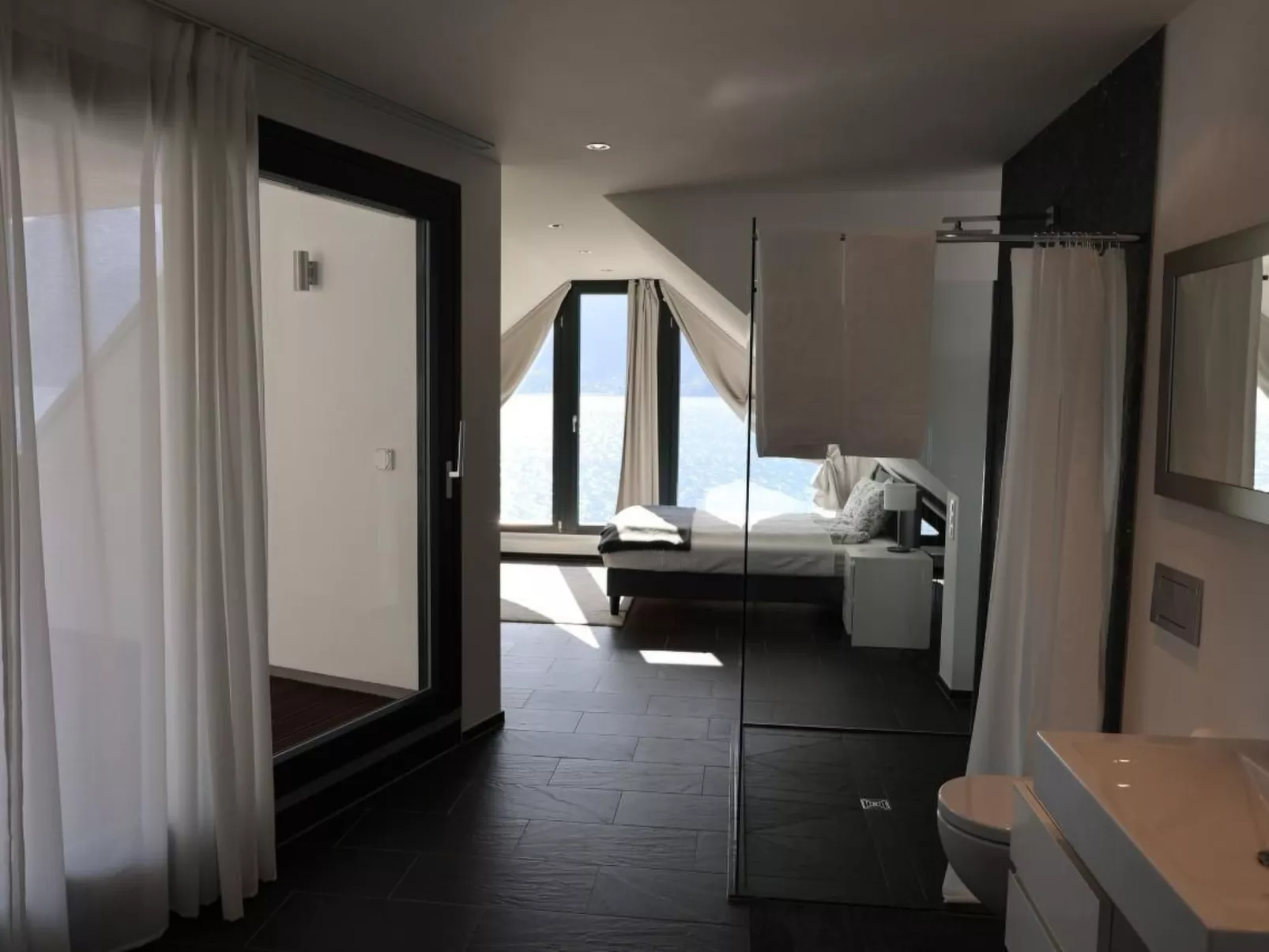 Villa am See 3 - Beach House-Image-tags.info