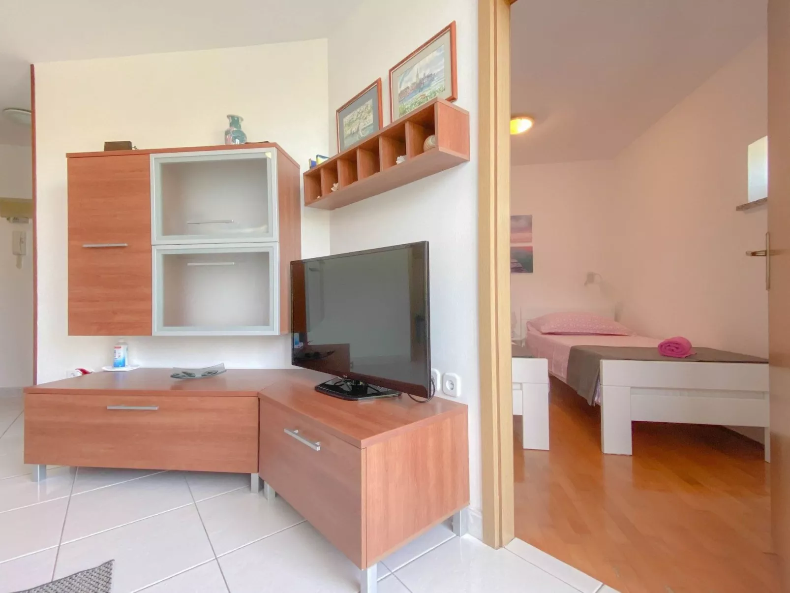 Wohnung "Romina" direkt am Strand-Drinnen