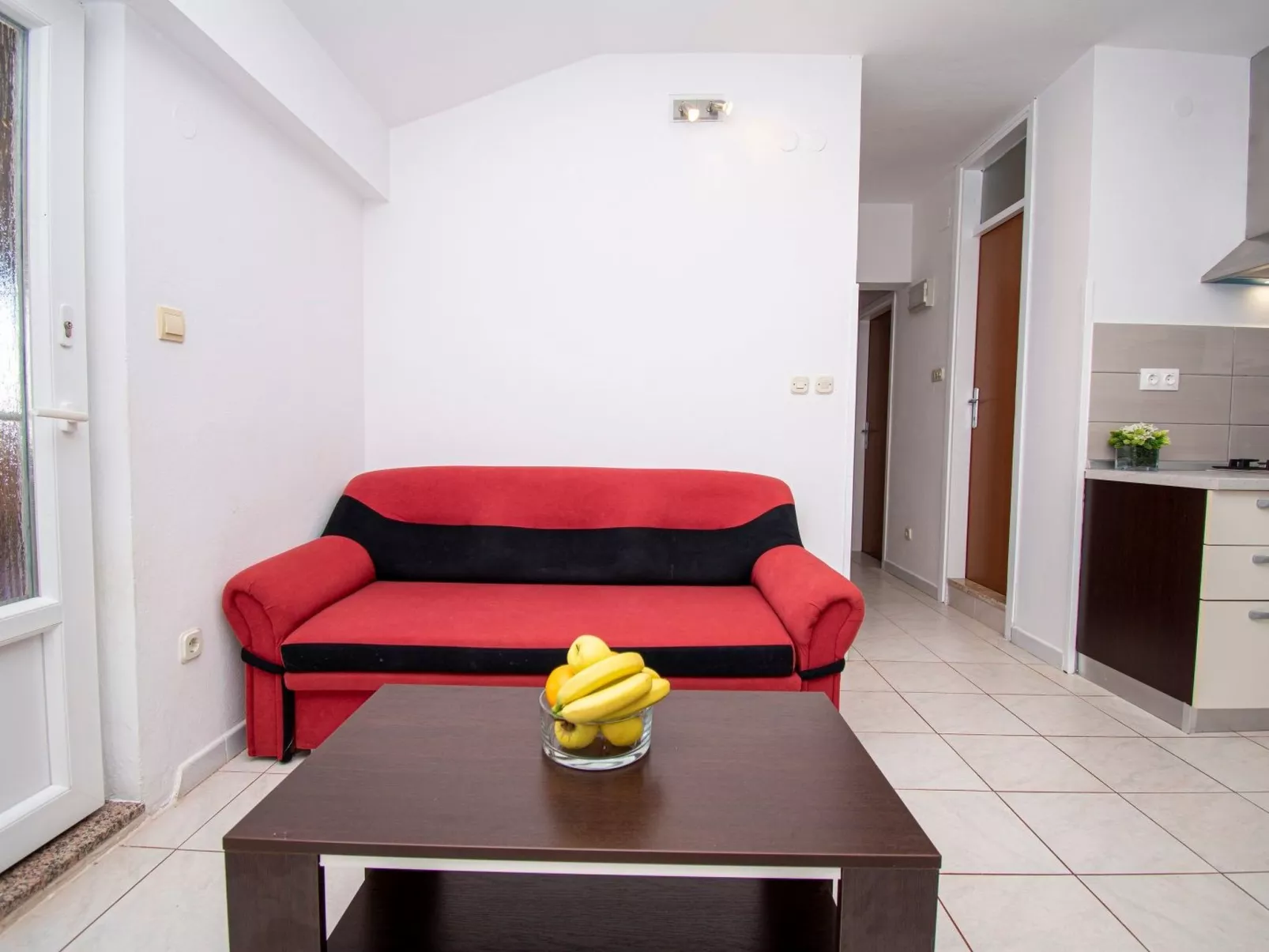 Ruhig und gemütlich 2BR Wohnung in der Nähe des Strandes-Drinnen