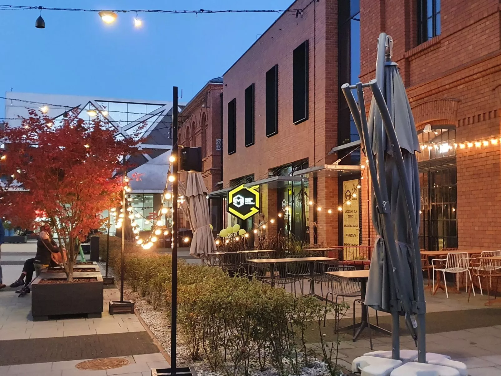 BESSERER PLATZ: Klassisches Warschau-Image-tags.info