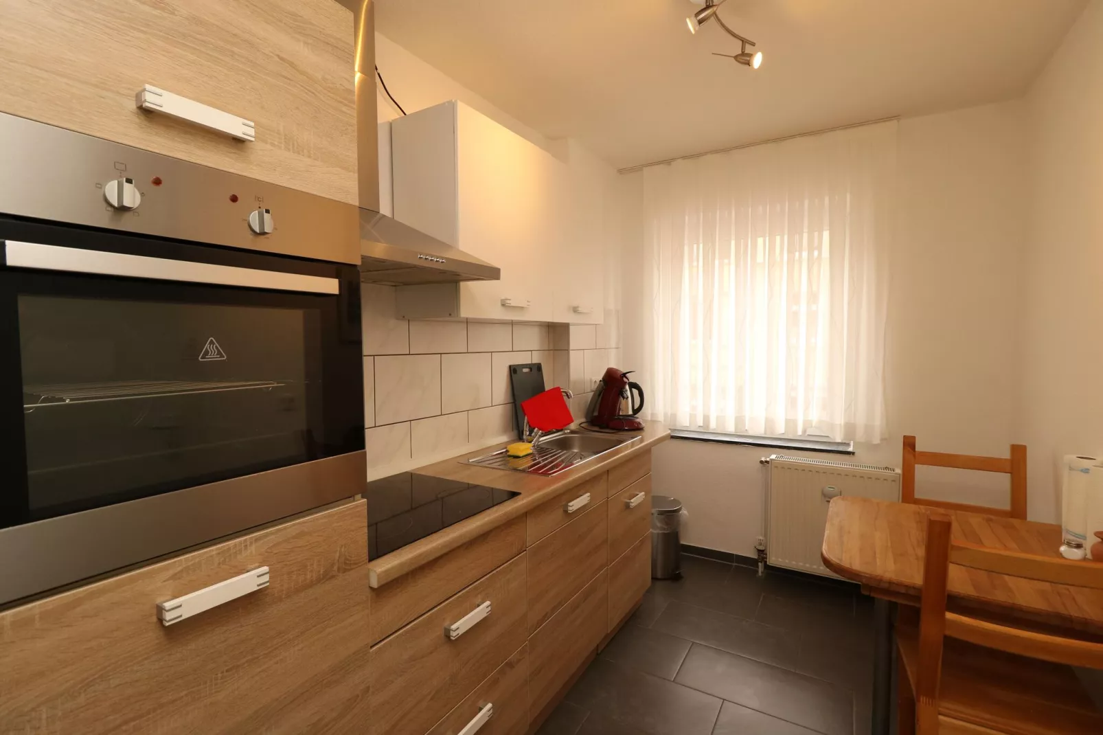 Apartment in Messenähe-Kitchen