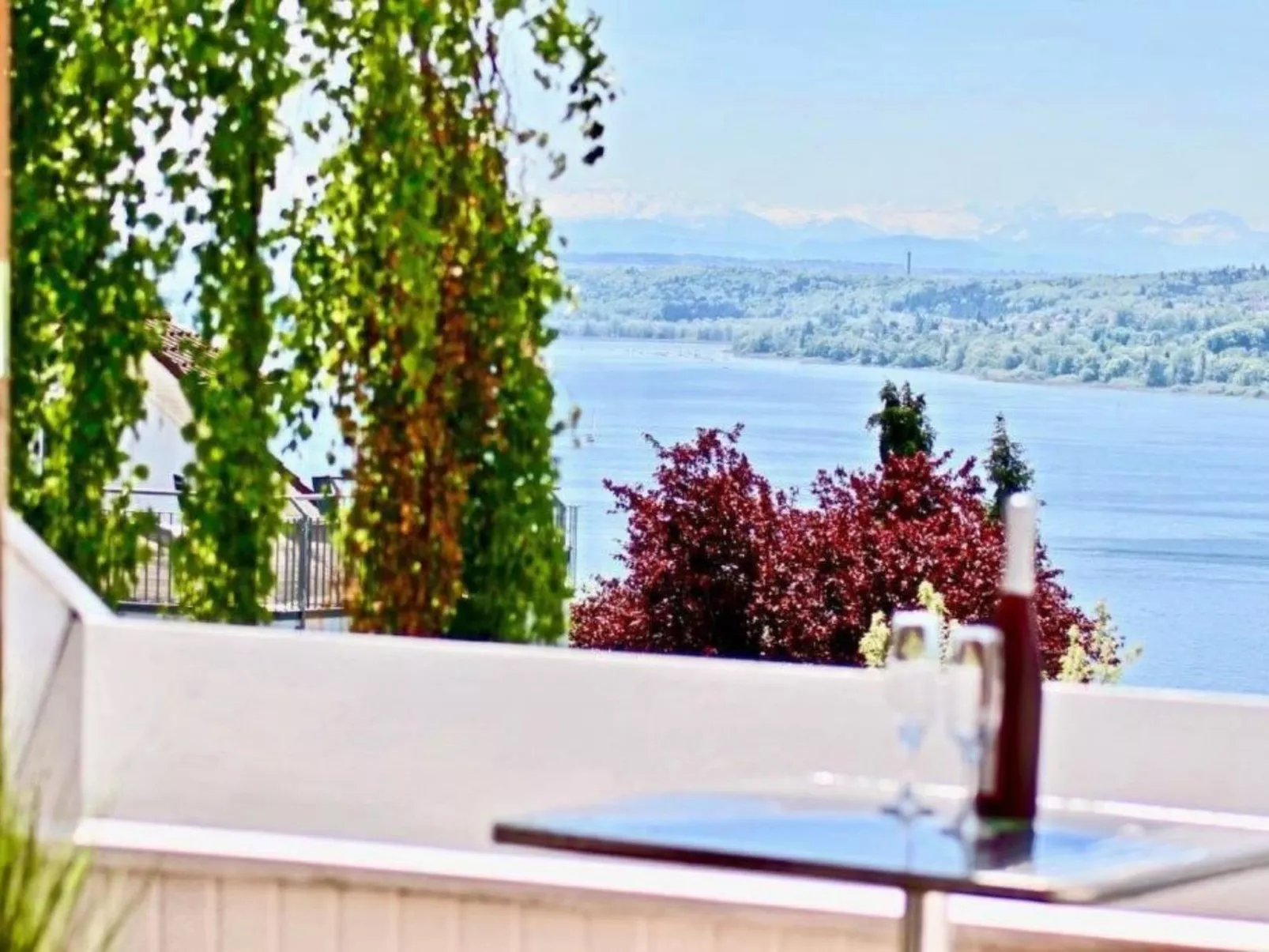 3-Zimmer-Fewo mit herrlichem Seeblick-Draußen