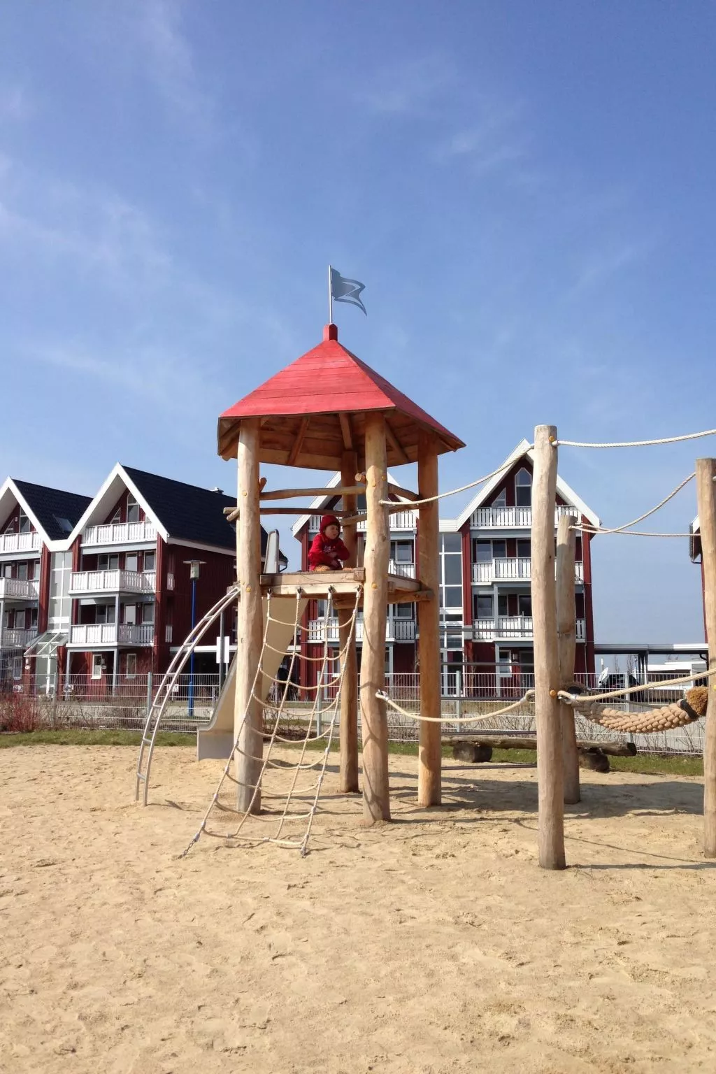 Am Wasser mit Terrasse und Kaminofen-Draußen