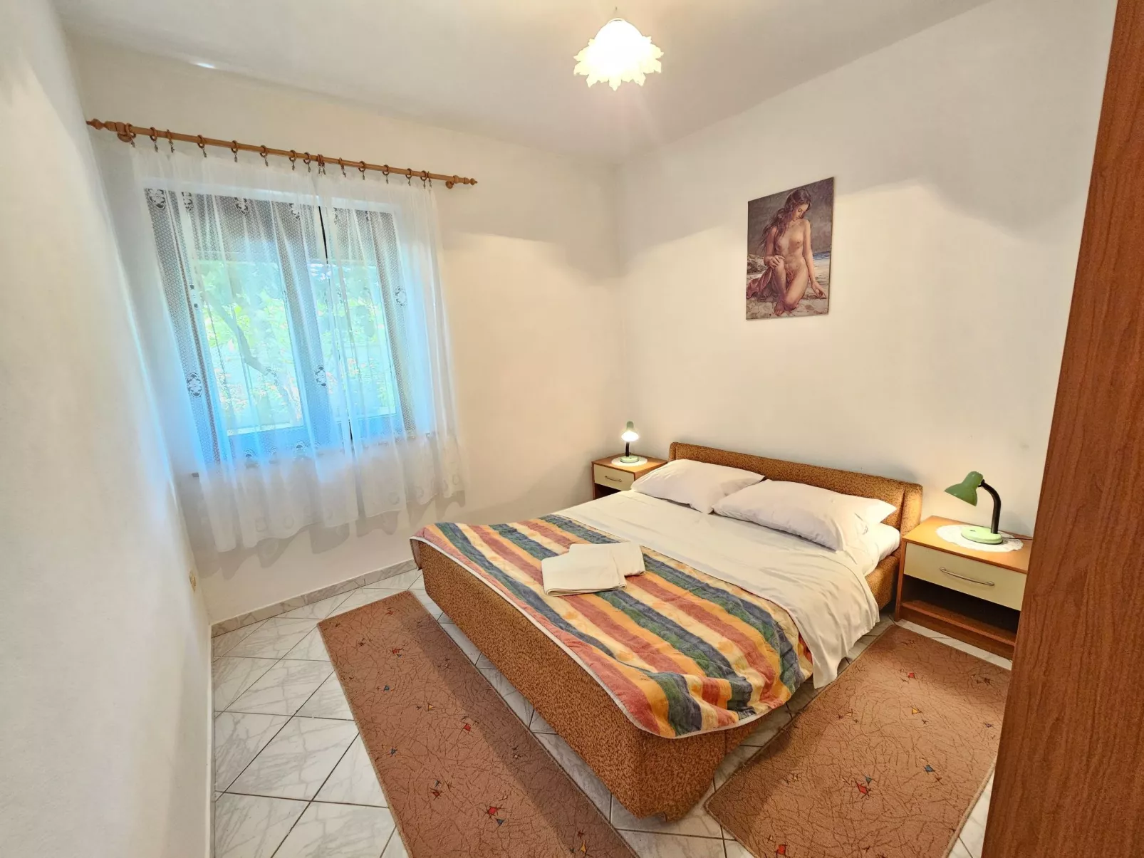 In Novi Vinodolski mit Grill, Garten und Terrasse-Dedans