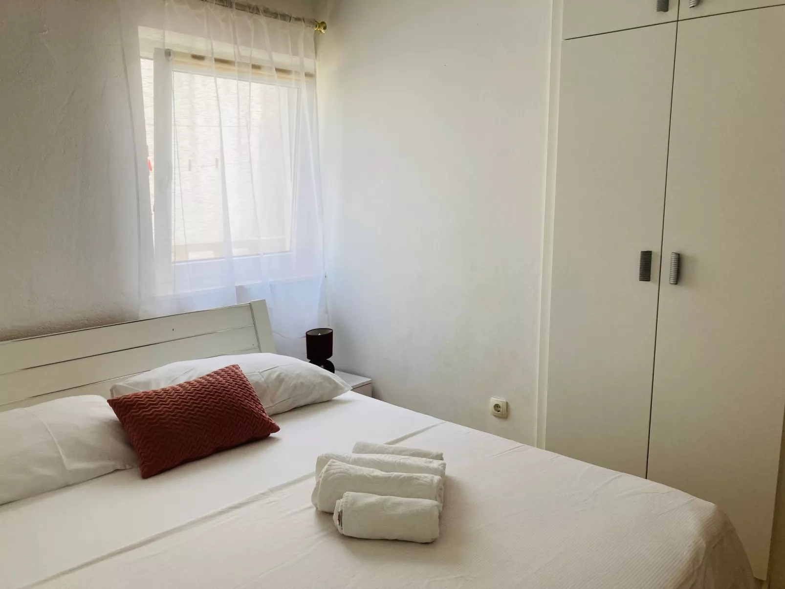 In Povlja mit gemeinschaftlichem Parkplatz-Image-tags.info