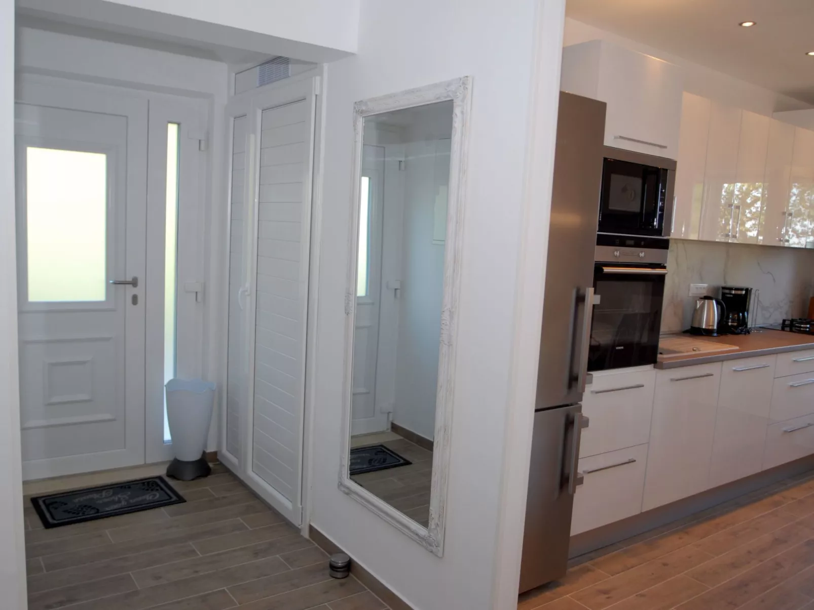 Villa Mambo-Image-tags.info