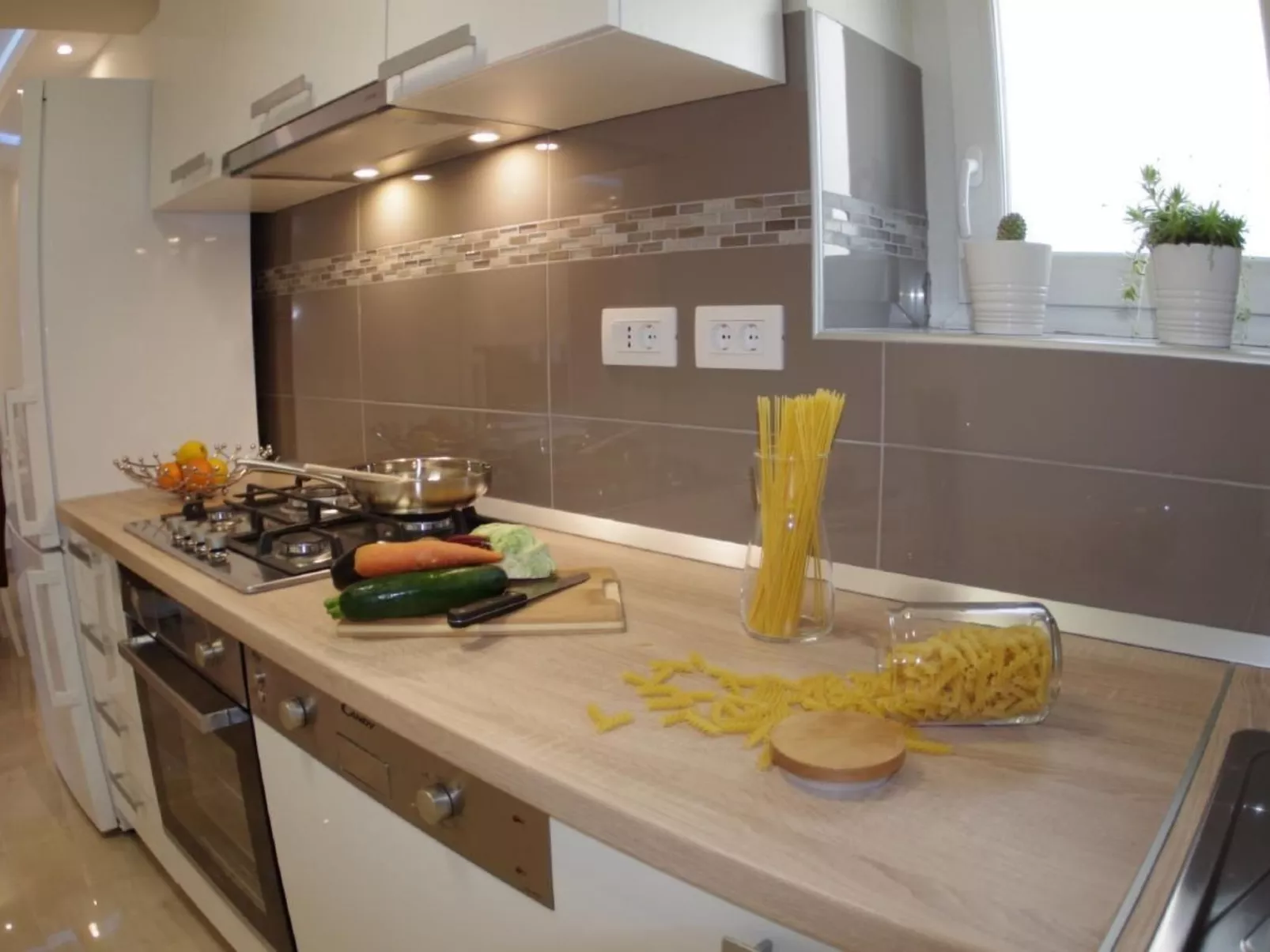 Im Dorf Kujići-Inside