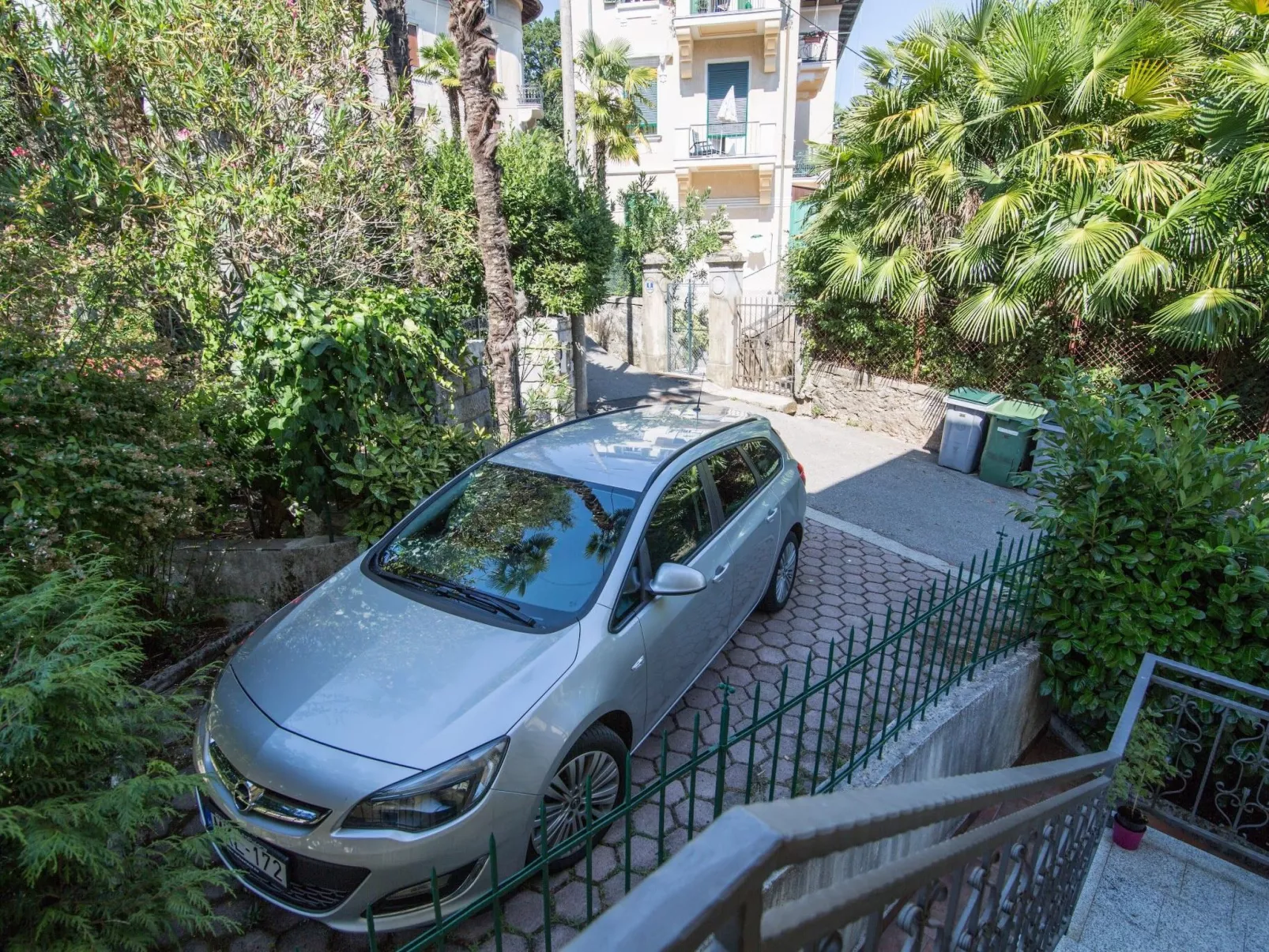 "Penthouse" mit Blick auf das Wasser-Image-tags.info