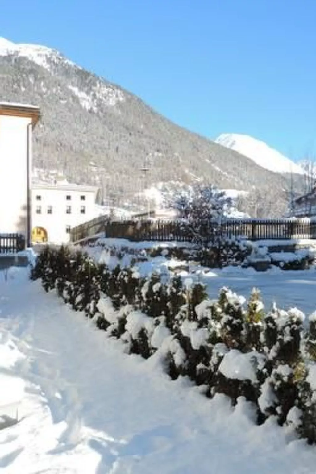 Chasa Ernst-Draußen