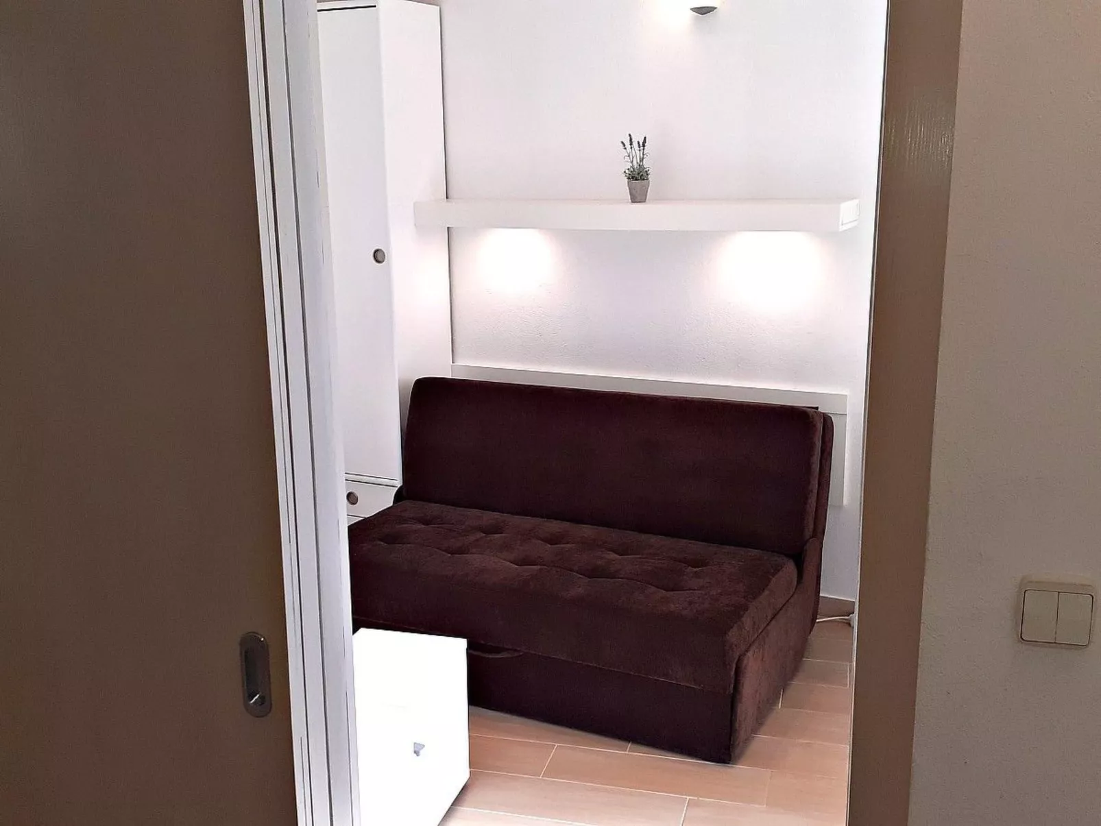 Wohnung mit Balkon und Meerblick in Strandnähe-Drinnen