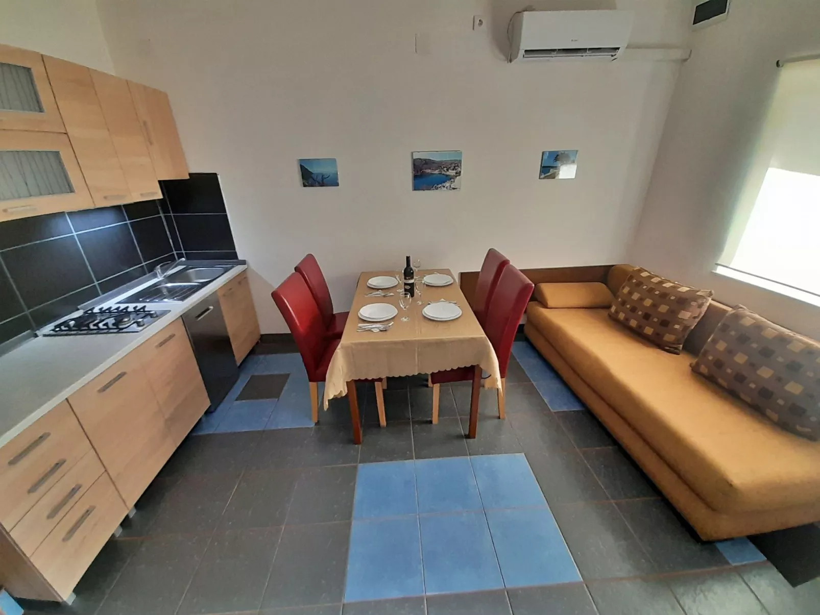 Wohnung "Tea" mit Garten, Grill und Terrasse-Drinnen