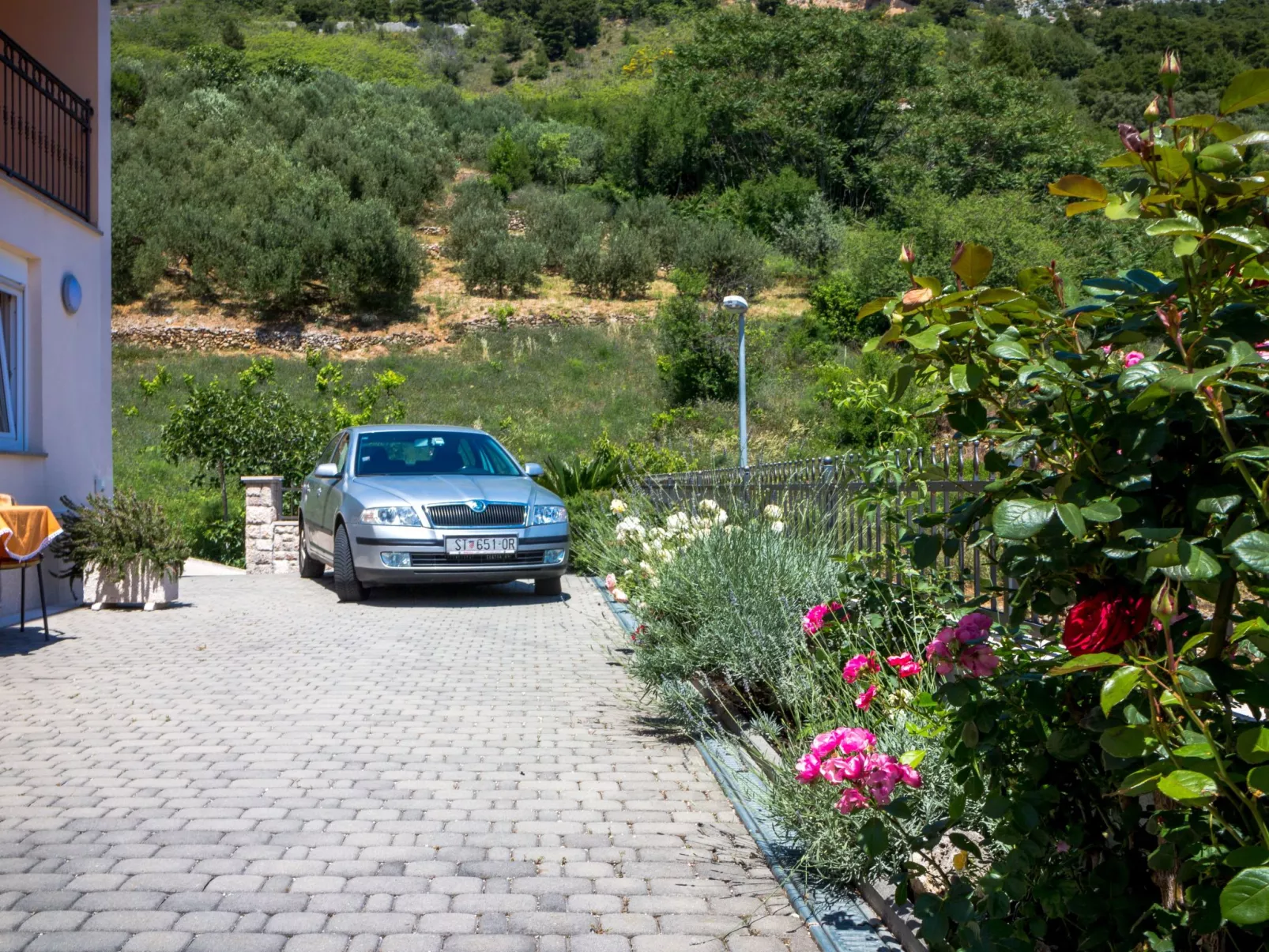 Studio im Erdgeschoss für zwei Personen mit einer Terrasse-Outside