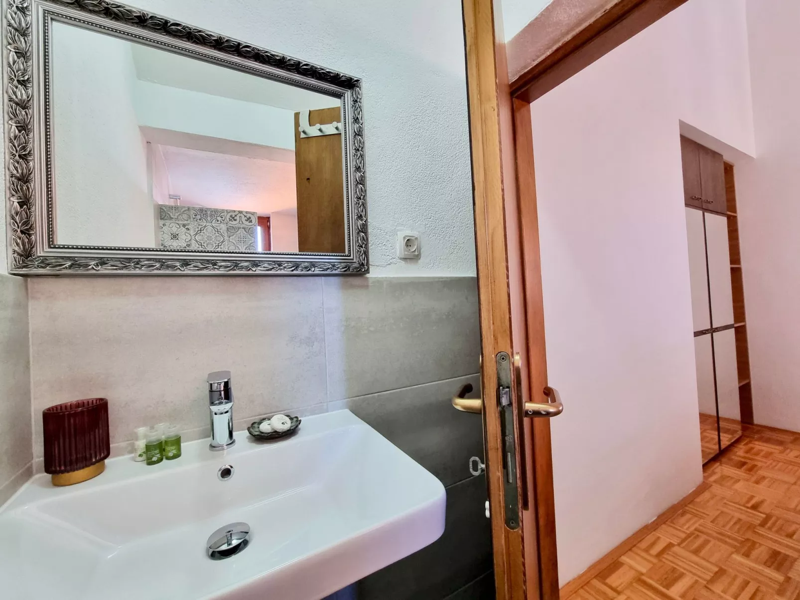 Charmante Wohnung A4 - Villa Ana-Drinnen