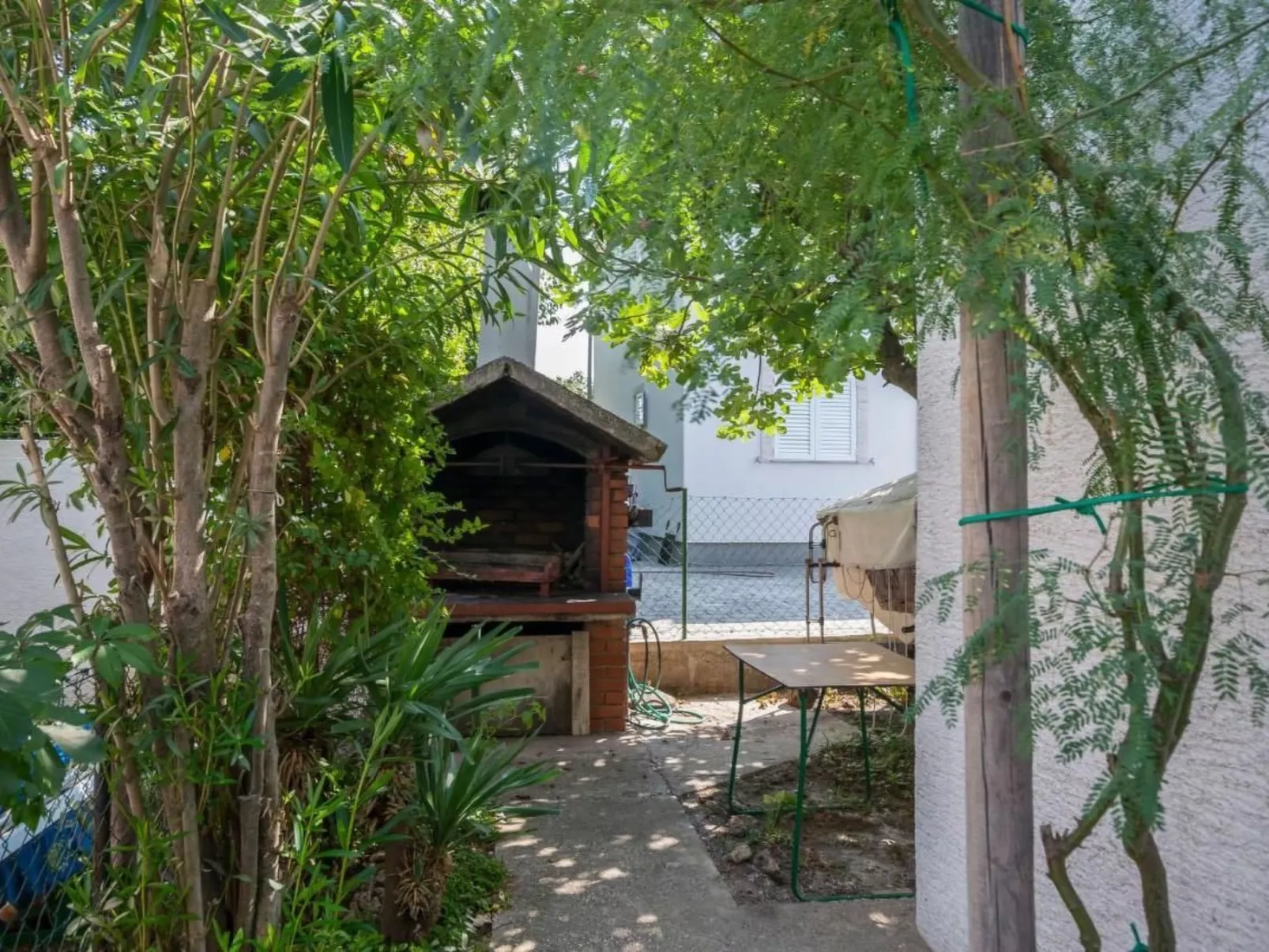 Wohnung "Mira" direkt am Strand-Draußen