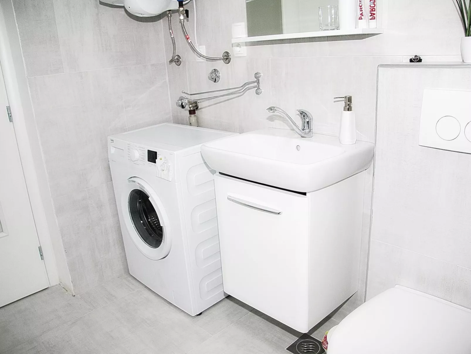 Haus La Dostana-Drinnen