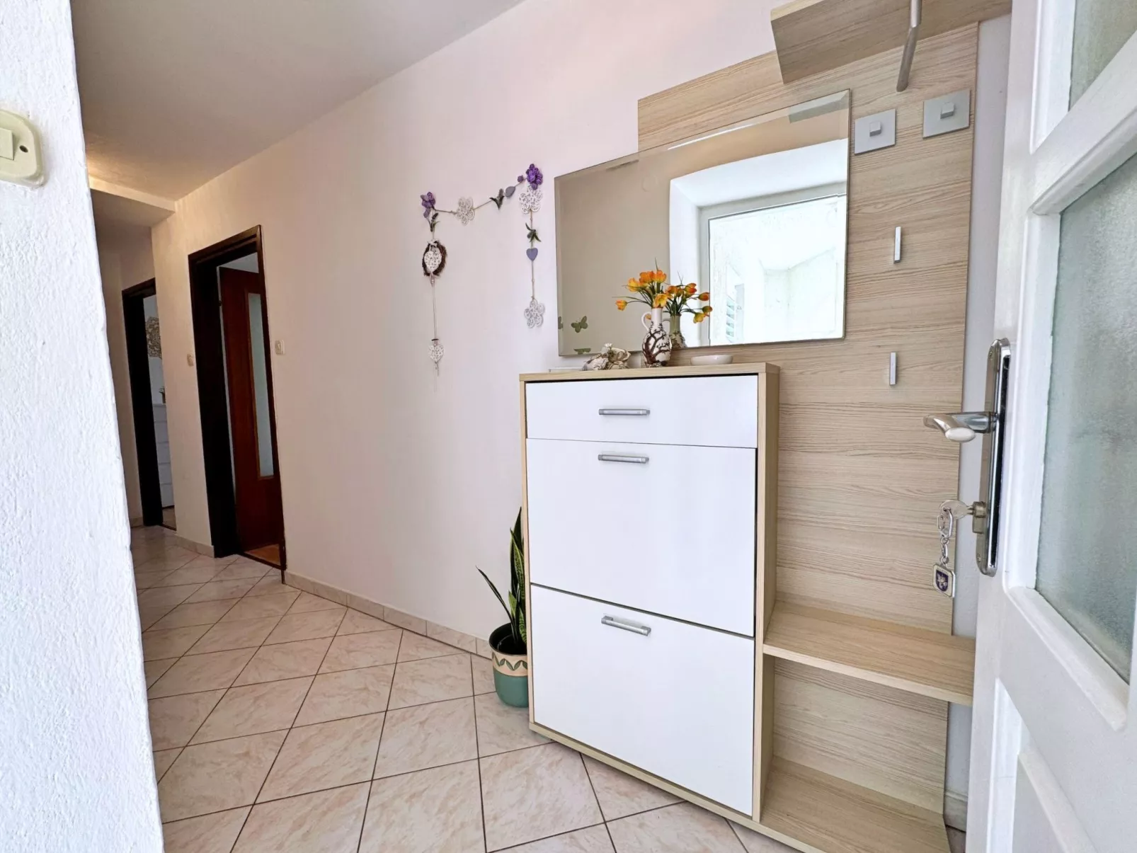 Apartment Car-Image-tags.info