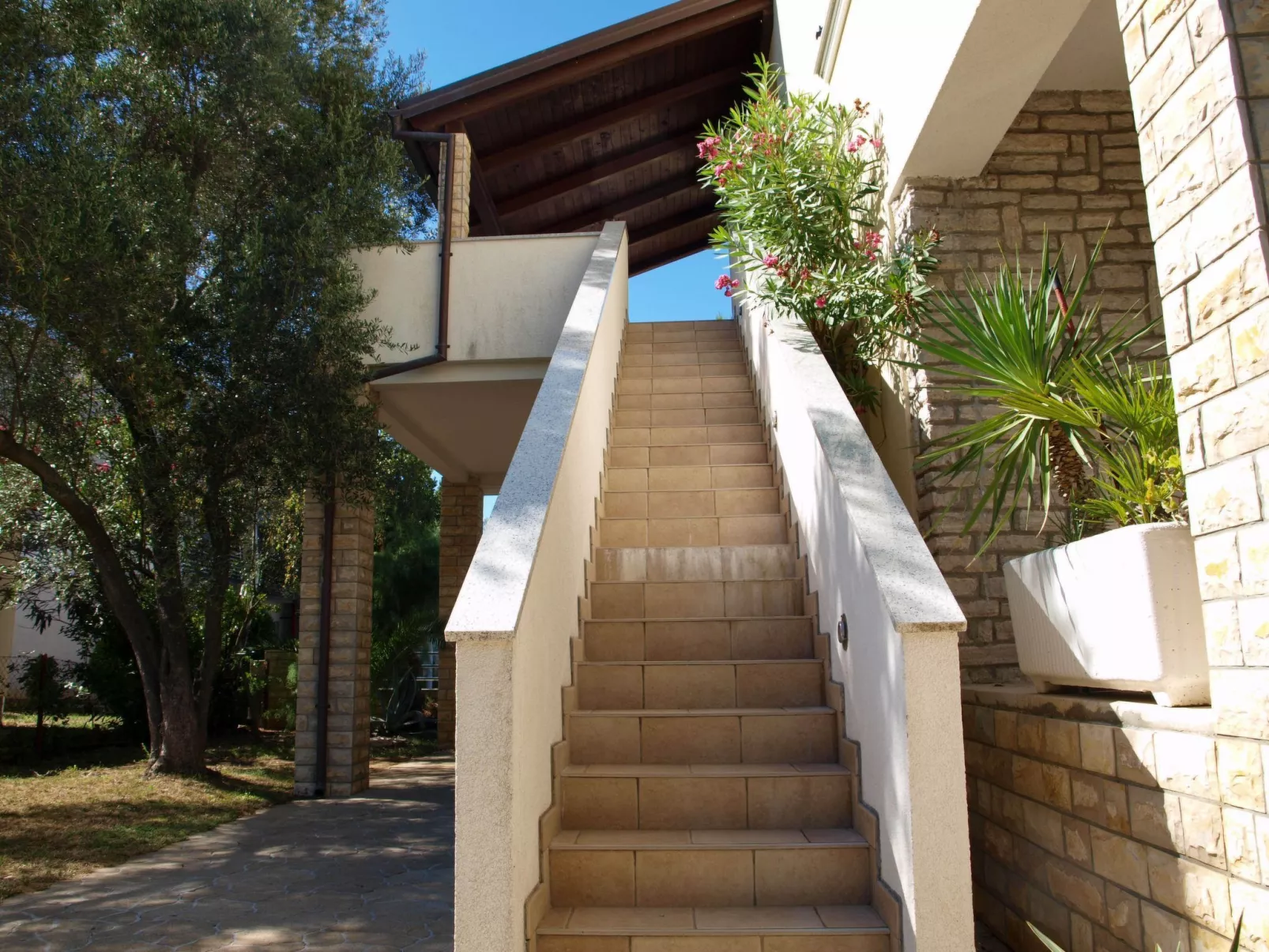 Appartement Kristi in Strandnähe - Agentur TA Leut-Draußen