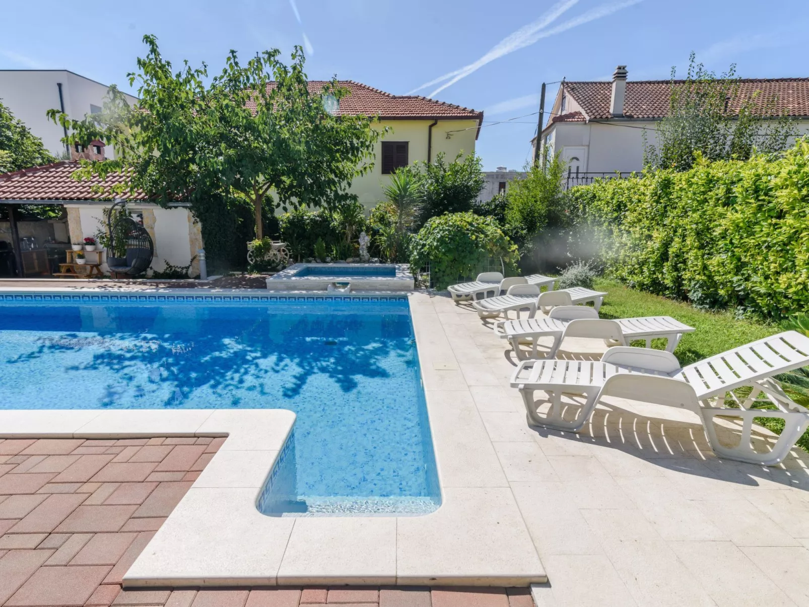 Mit Whirlpool-Dehors