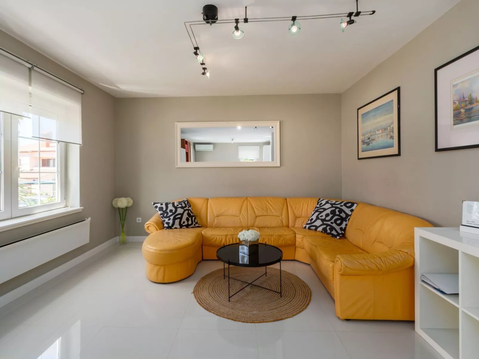 Sara Premium-Drinnen