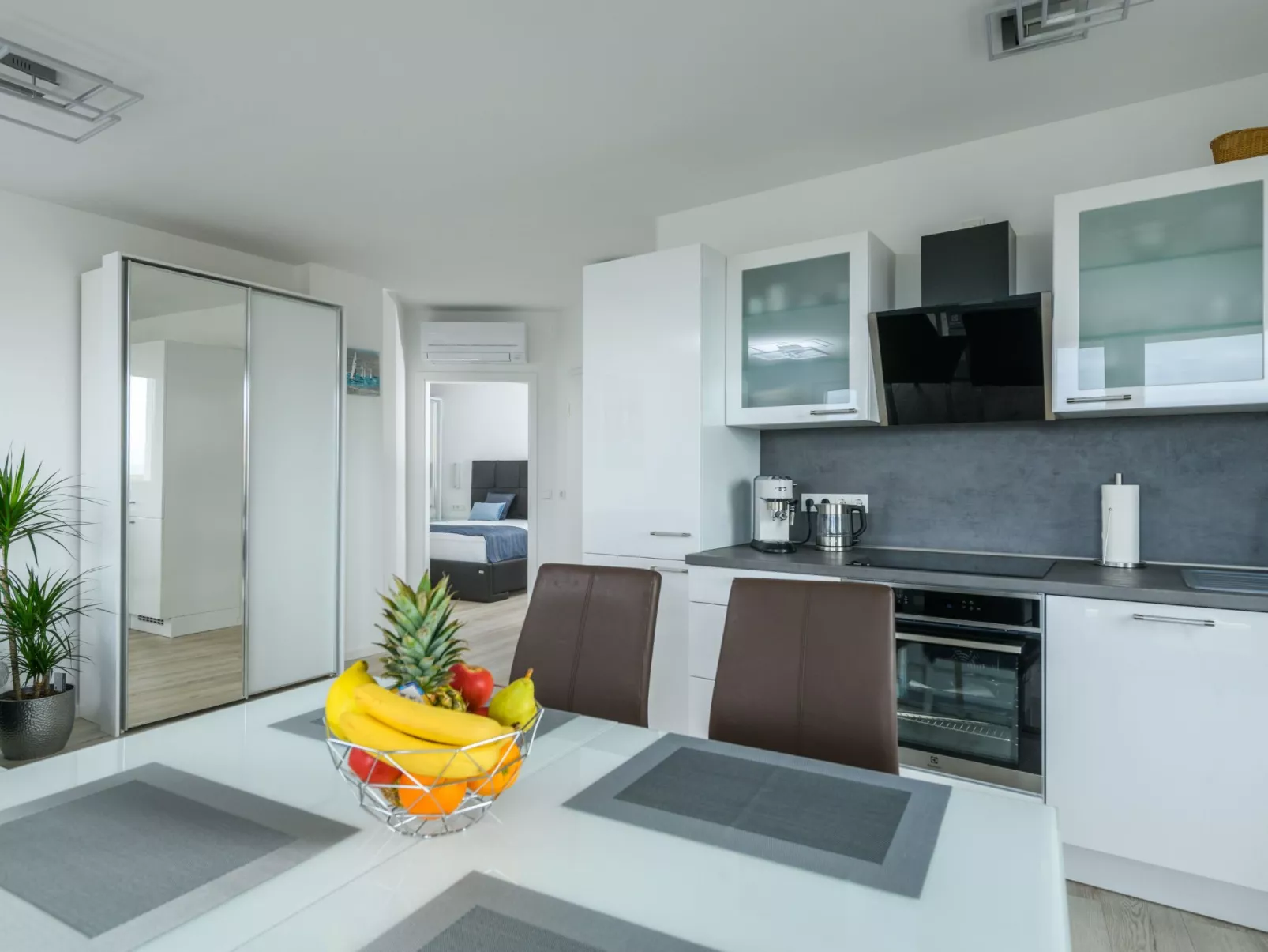 MA Premantura Luxus Apartment Nr. 3 mit Meerblick und Parkplatz für 2+2 Persone-Dedans