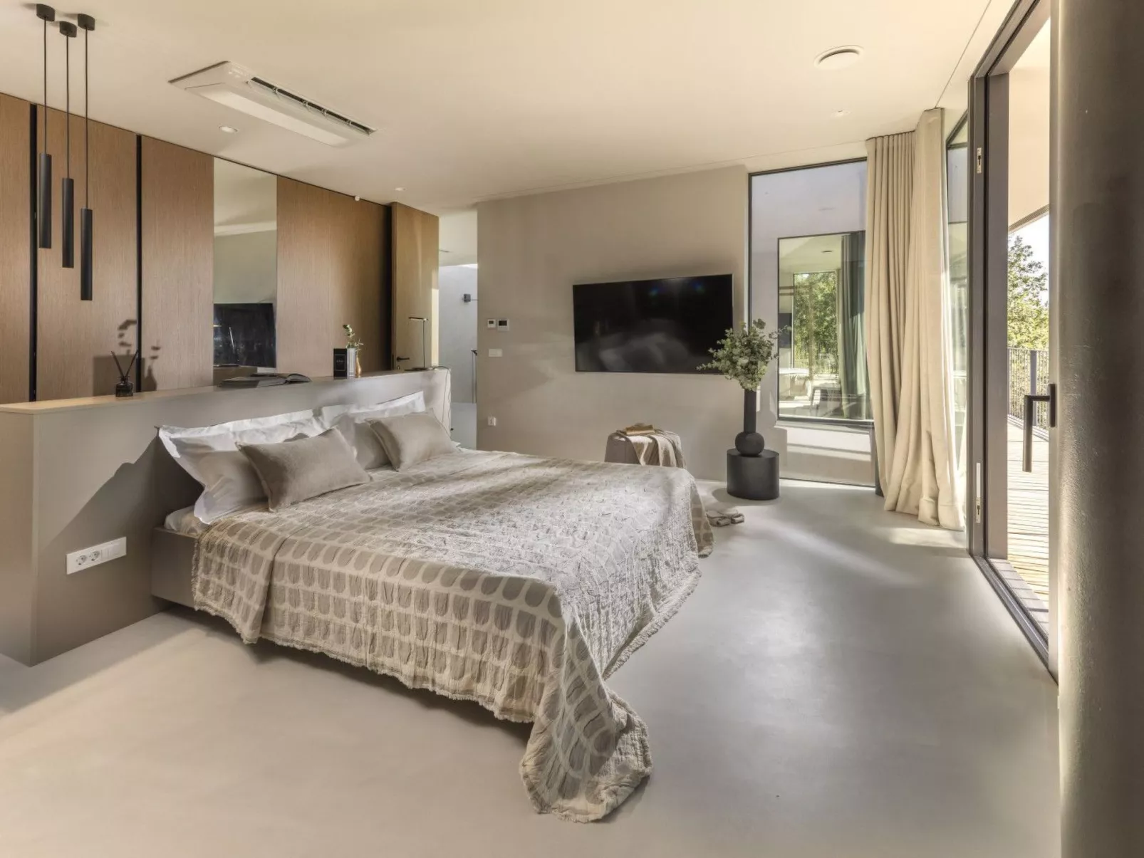 Ferienvilla MIstra mit privatem Pool-Drinnen