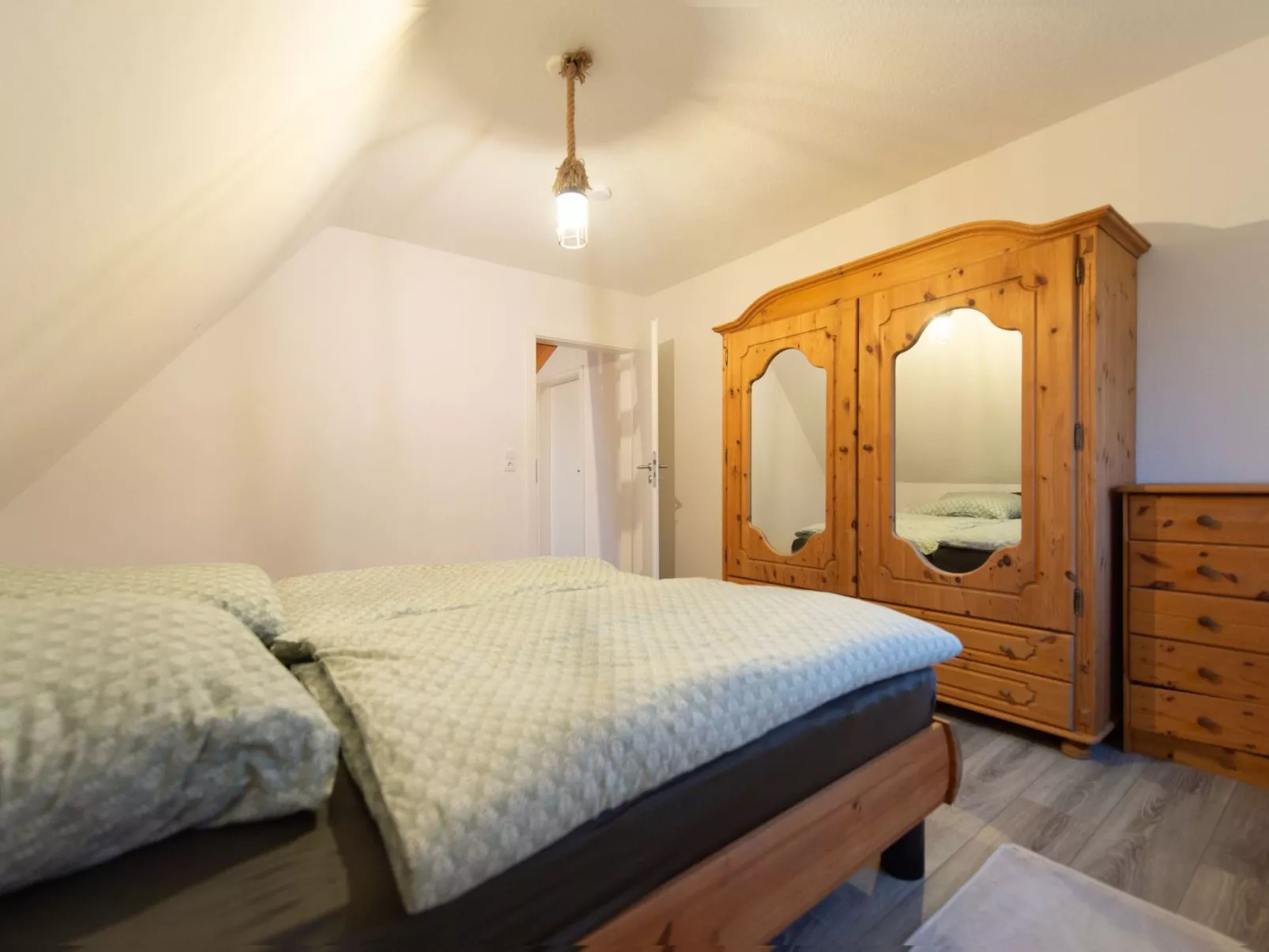 Das Familienreich-Dedans