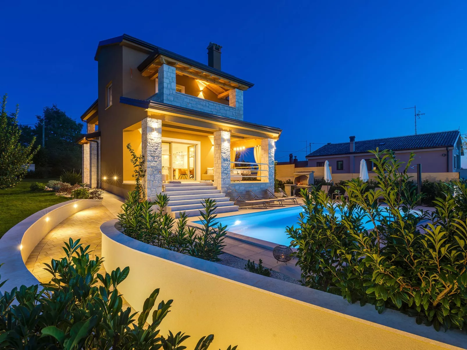 Villa Mikela-Outside