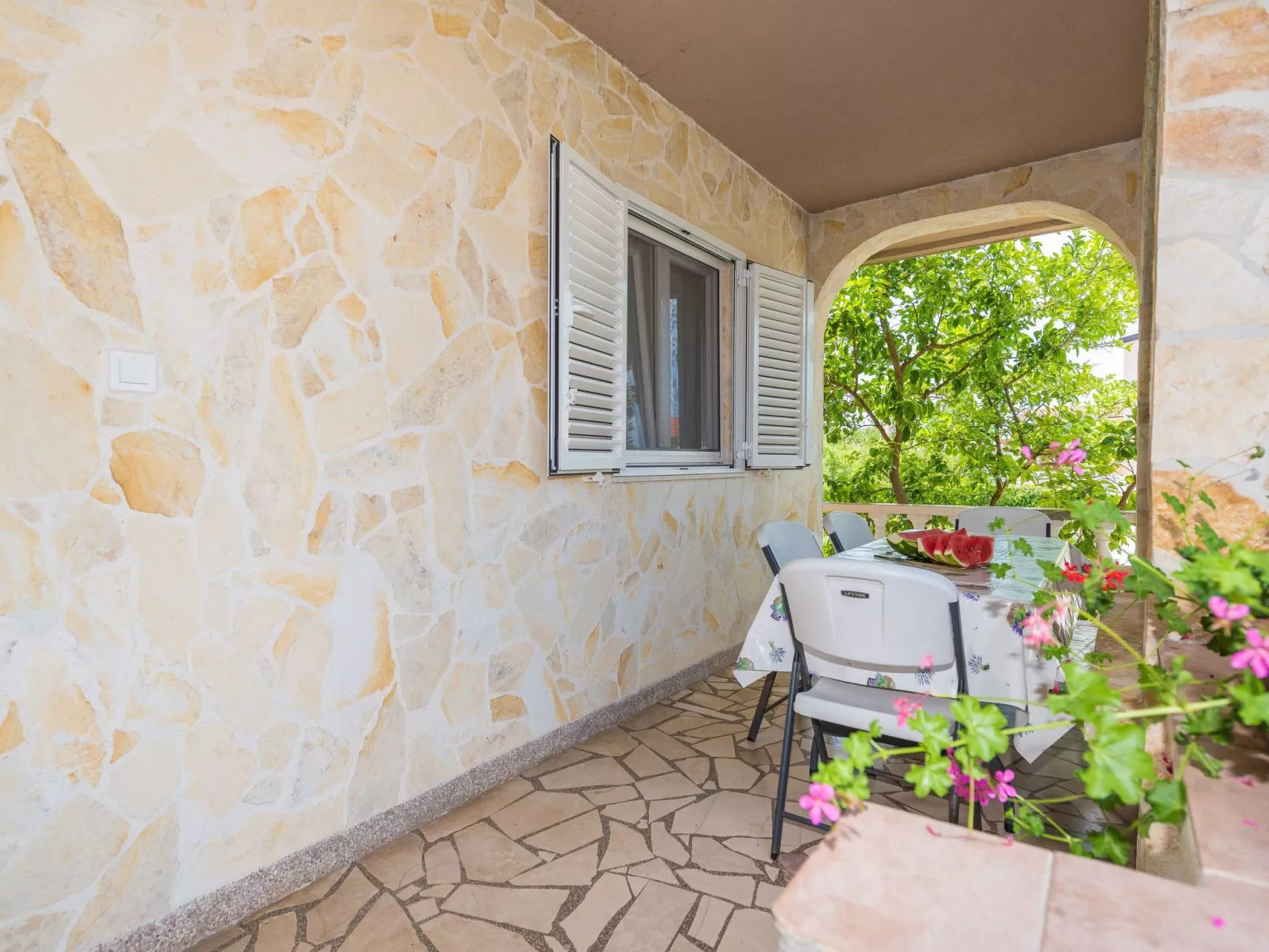 Wohnung Miriam mit Terrasse - TA Leut Agency-Draußen