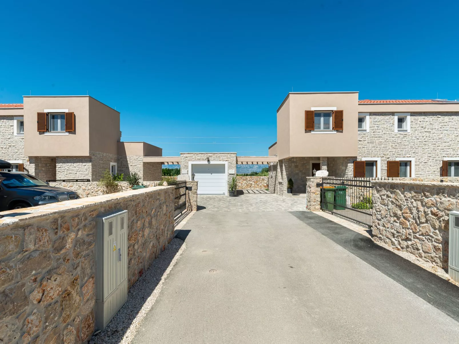 Villa Vid 04 mit beheiztem Pool - von der Agentur TA Leut-Dehors