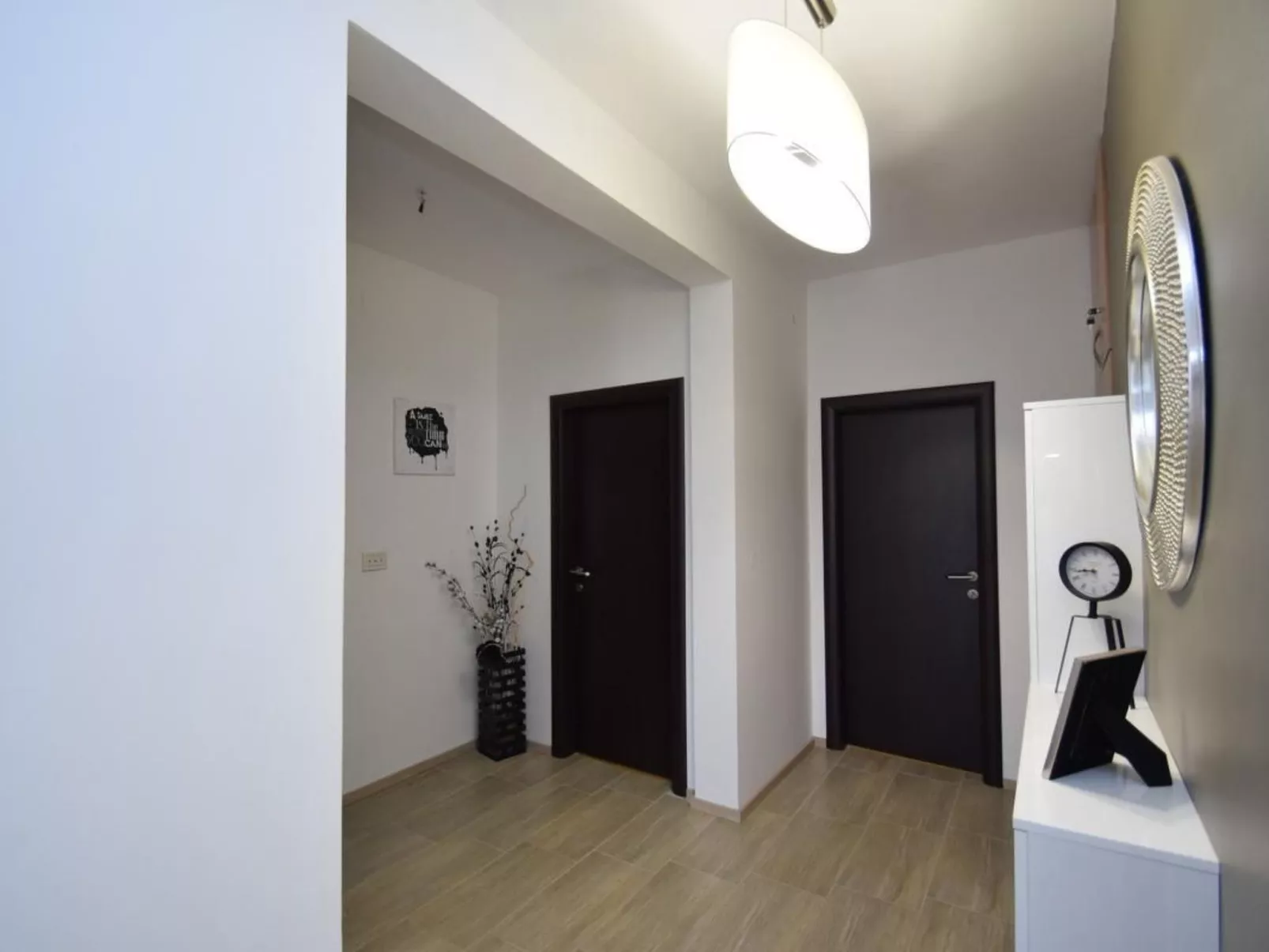 In Turanj mit Grill und Terrasse-Drinnen