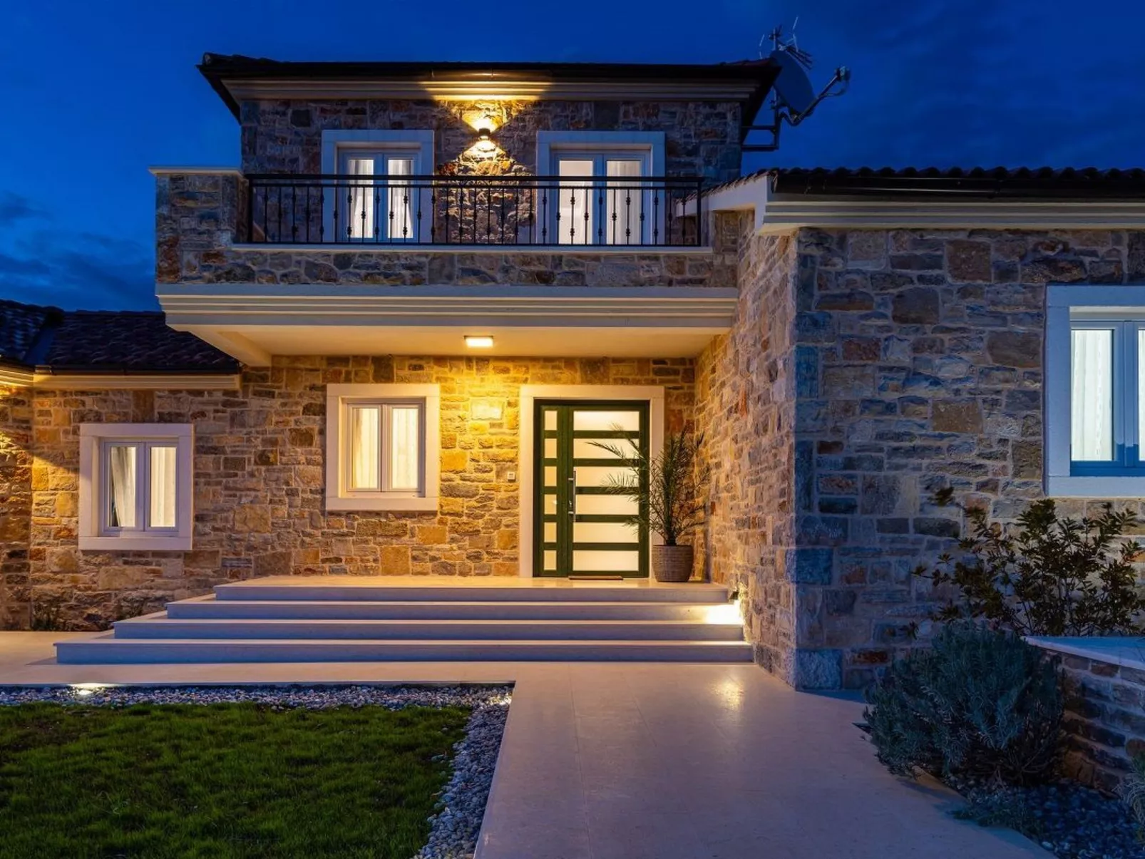 Dalmatinische Villa "Bocagnazzo" mit Pool-Draußen