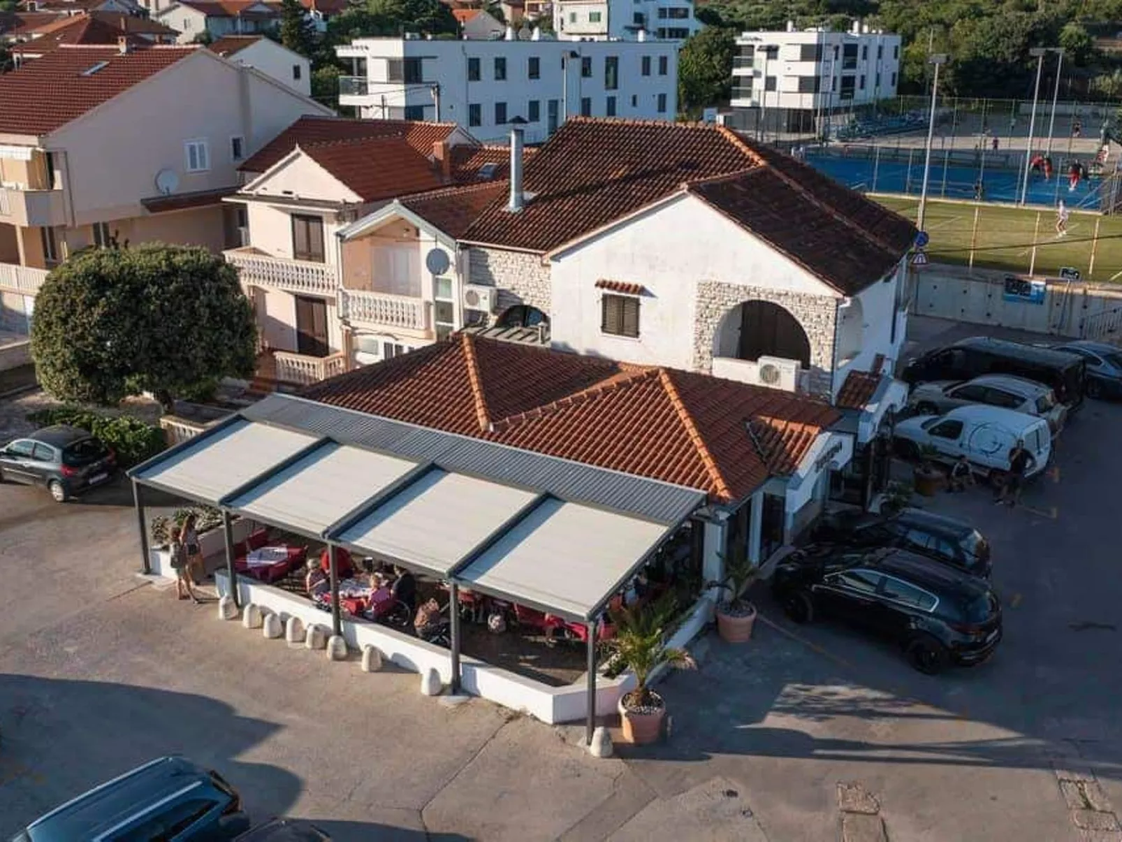 Große Ferienwohnung in Zadar mit Privatem Balkon-Outside