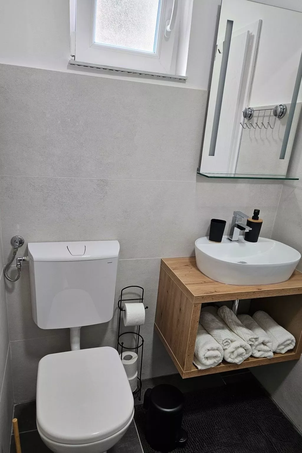 Studio-Apartment für 2 Personen mit Terrasse-Drinnen