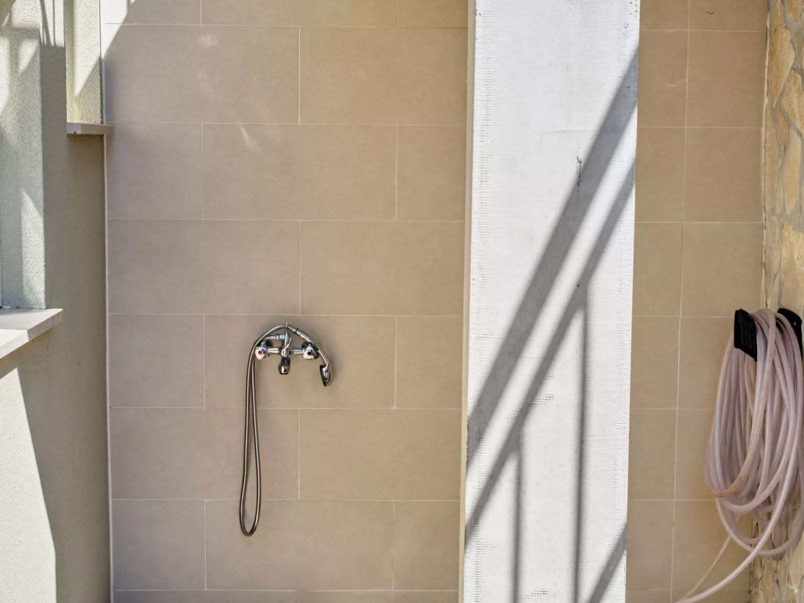 Anovi Holiday Home 1 - Haus mit zwei Schlafzimmern-Dehors