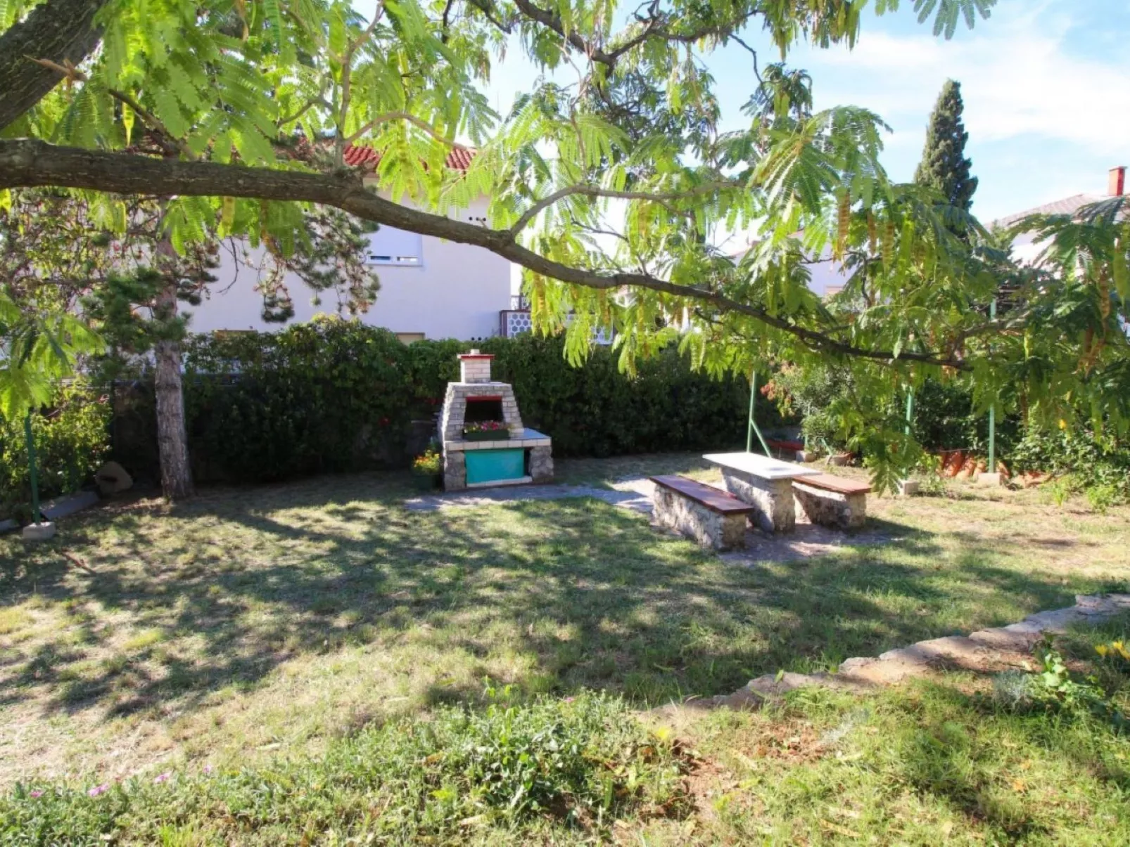 "Apartman Nada" mit Terrasse-Dehors